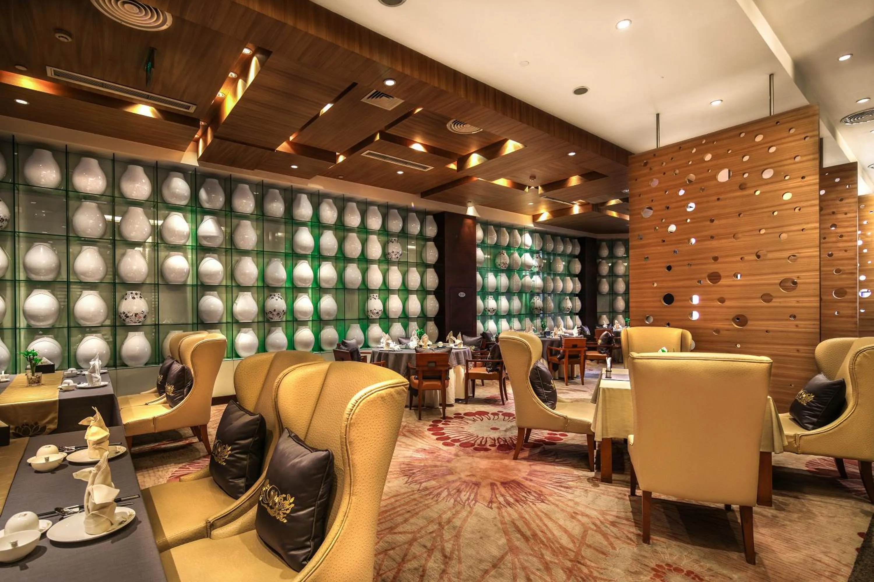 Restaurant/places to eat in Kempinski Hotel Chengdu-City Center