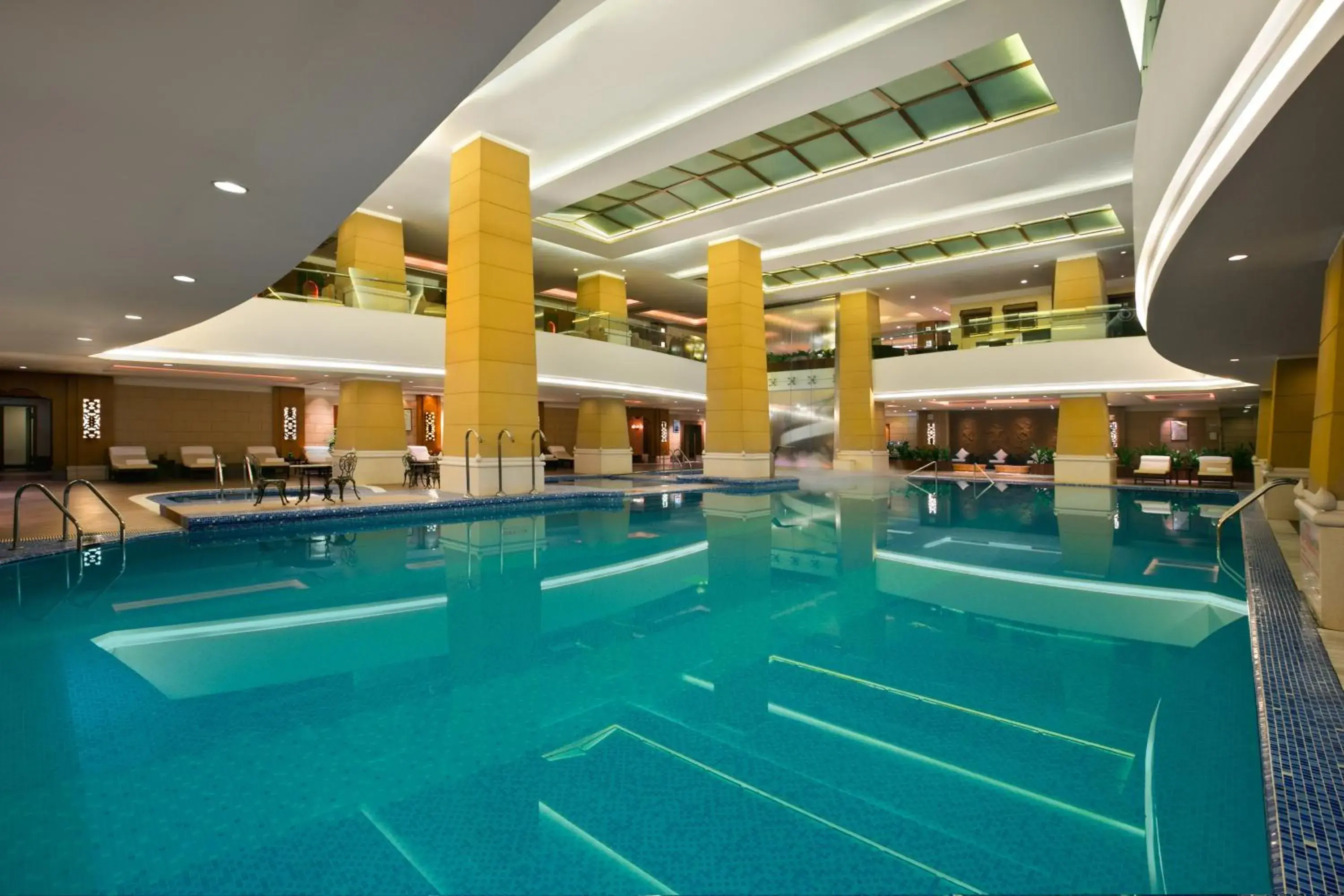 Swimming Pool in Kempinski Hotel Chengdu