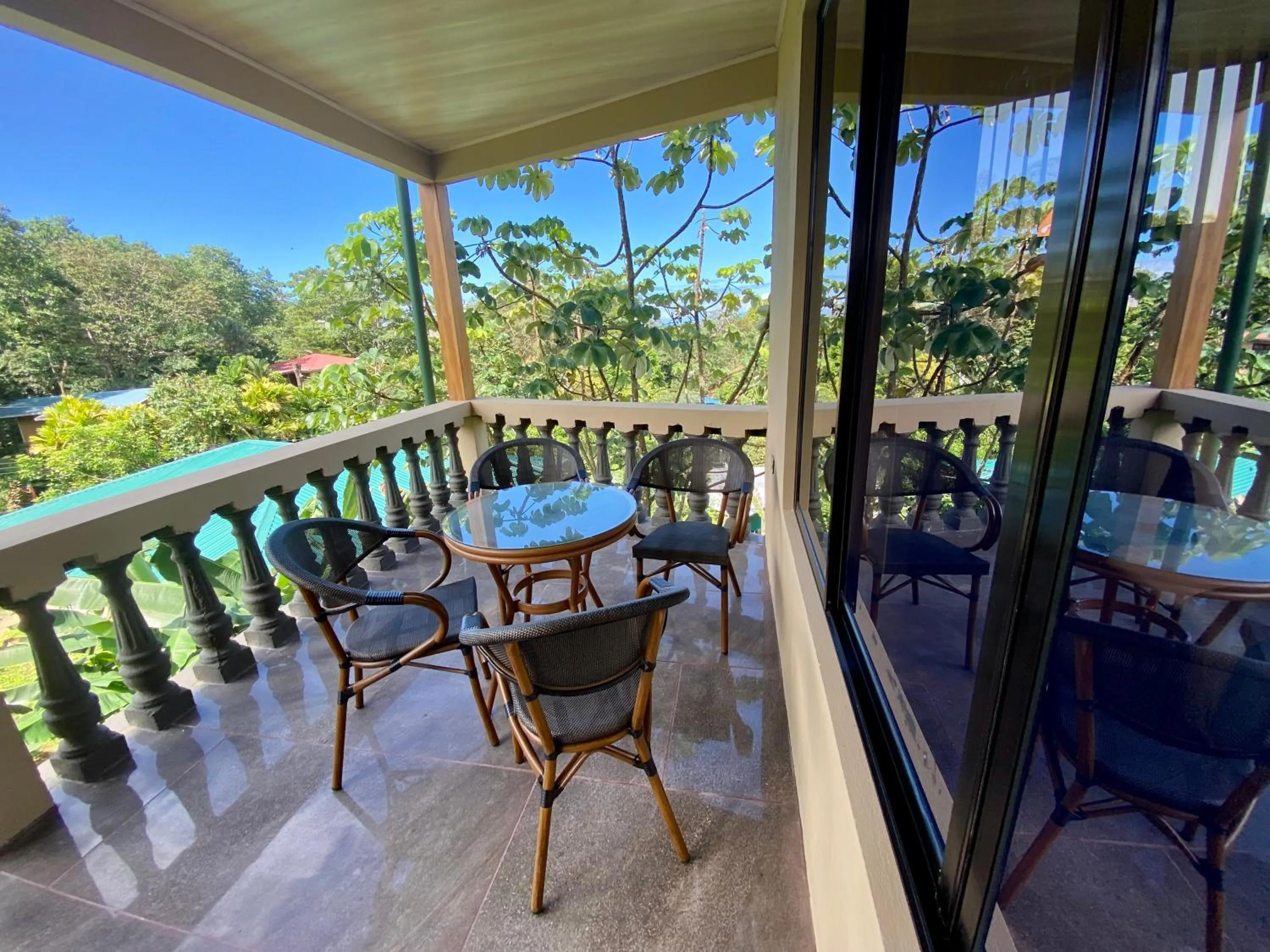 Property building in Hotel Margarita and Tour Operator Drake Bay