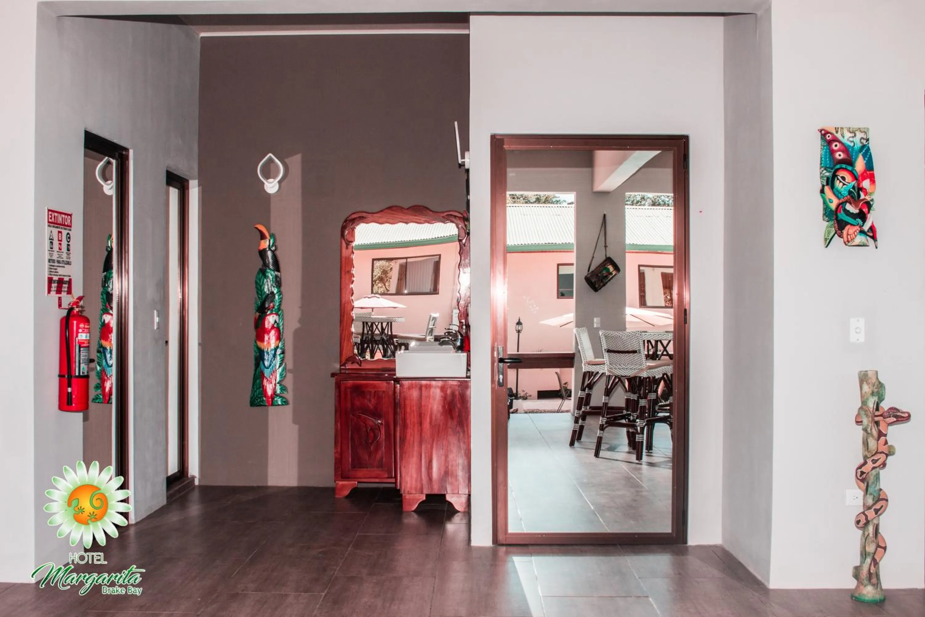 Toilet, Bed in Hotel Margarita and Tour Operator Drake Bay