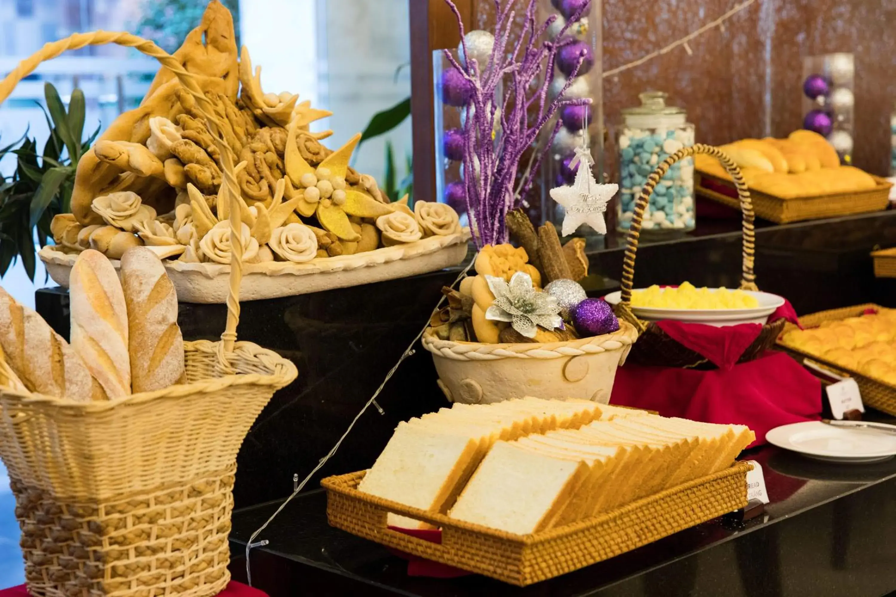 Food and drinks in TTC Hotel Michelia Food and drinks in TTC Hotel Michelia