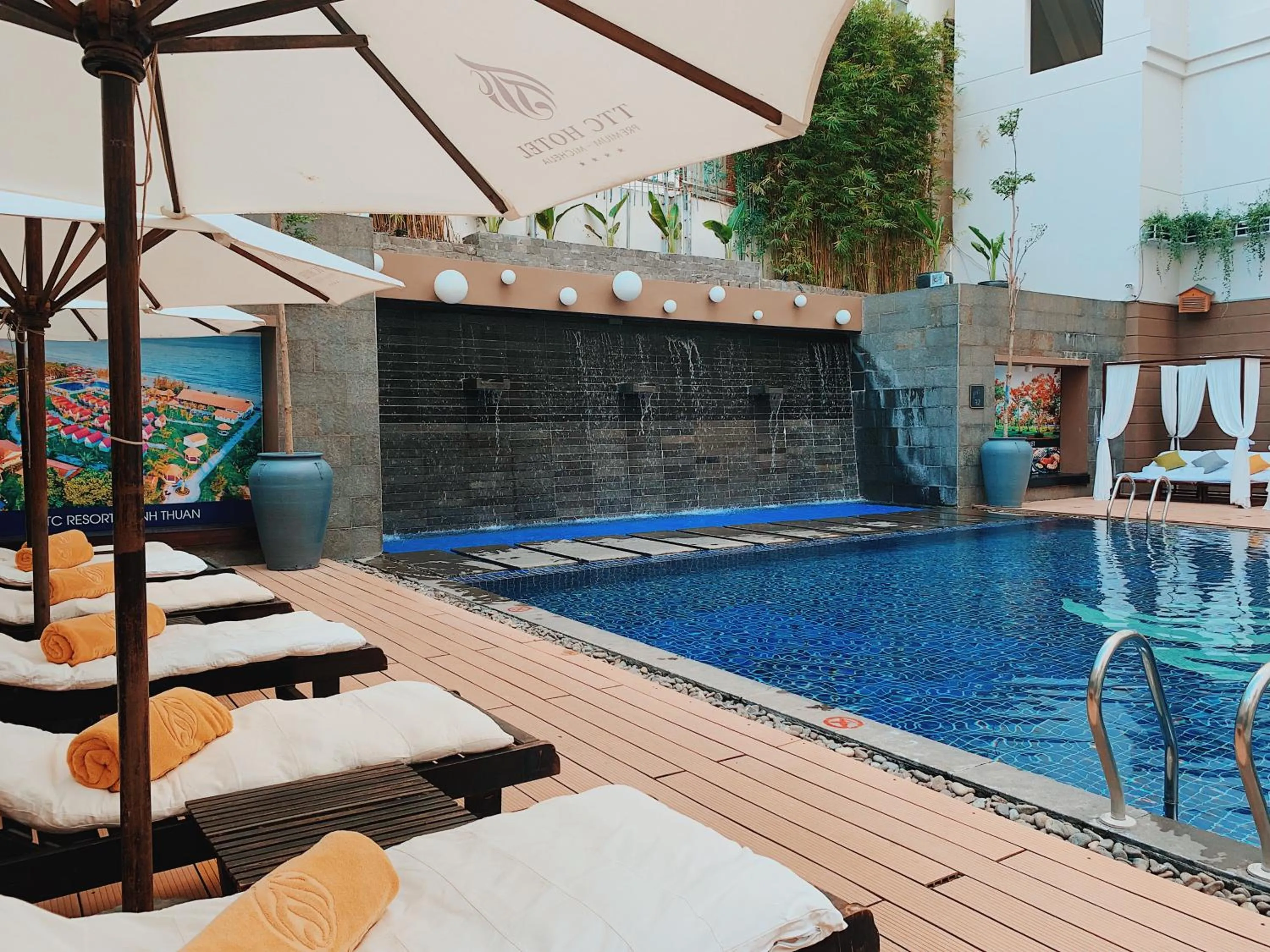 Pool view in TTC Hotel Michelia