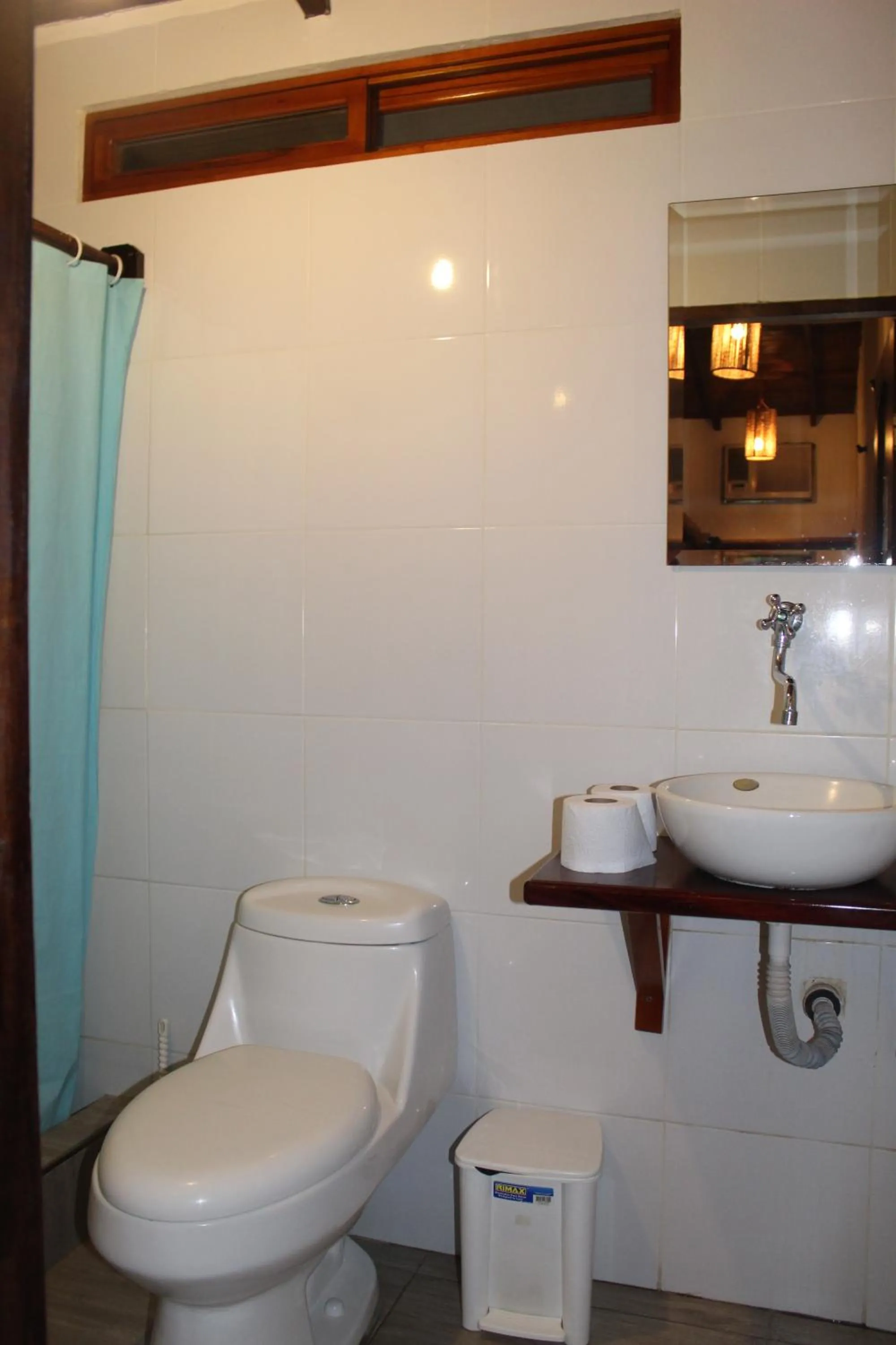 Shower in Sapa Inka