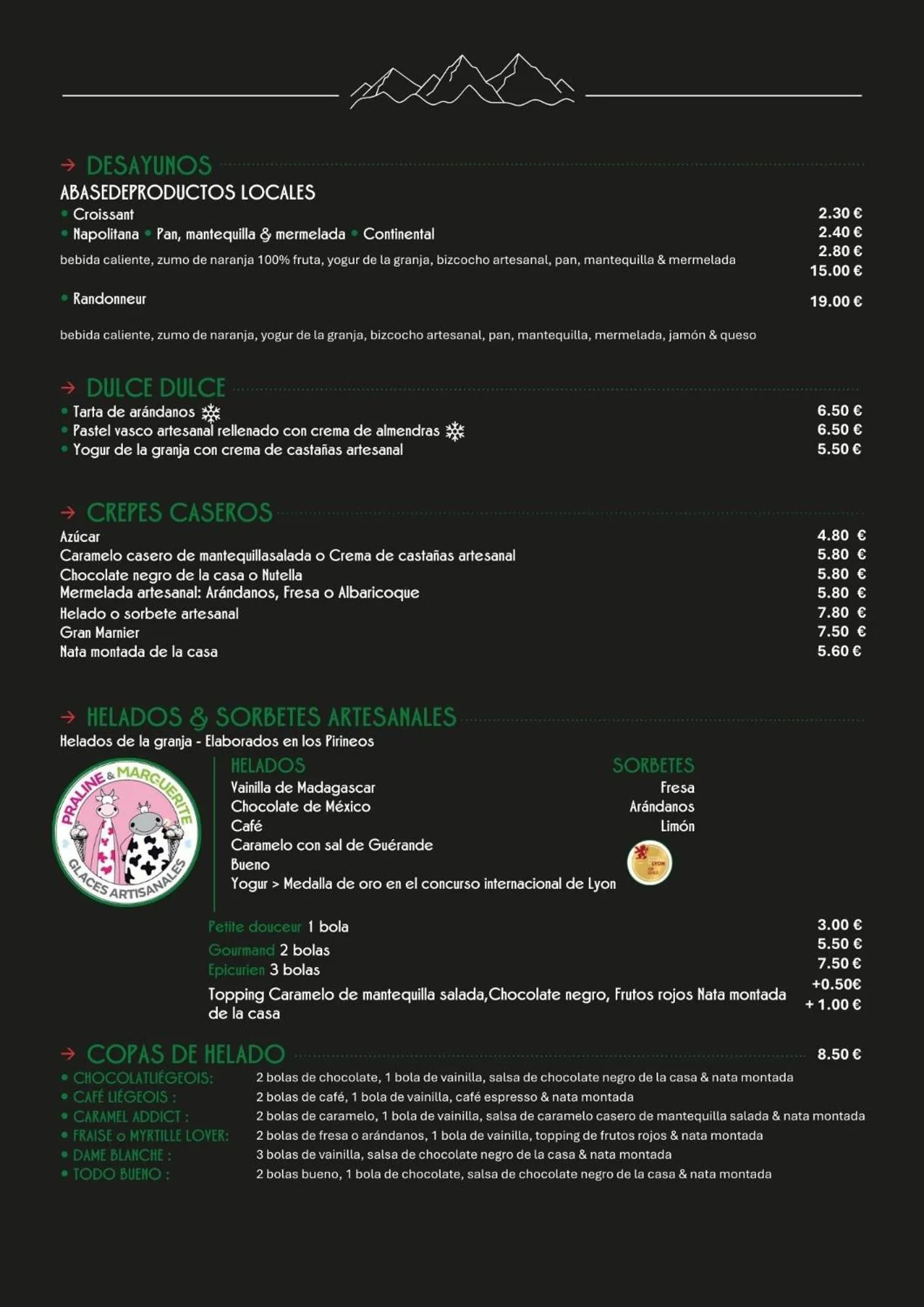 Lounge or bar in Hôtel Le Bois Joli