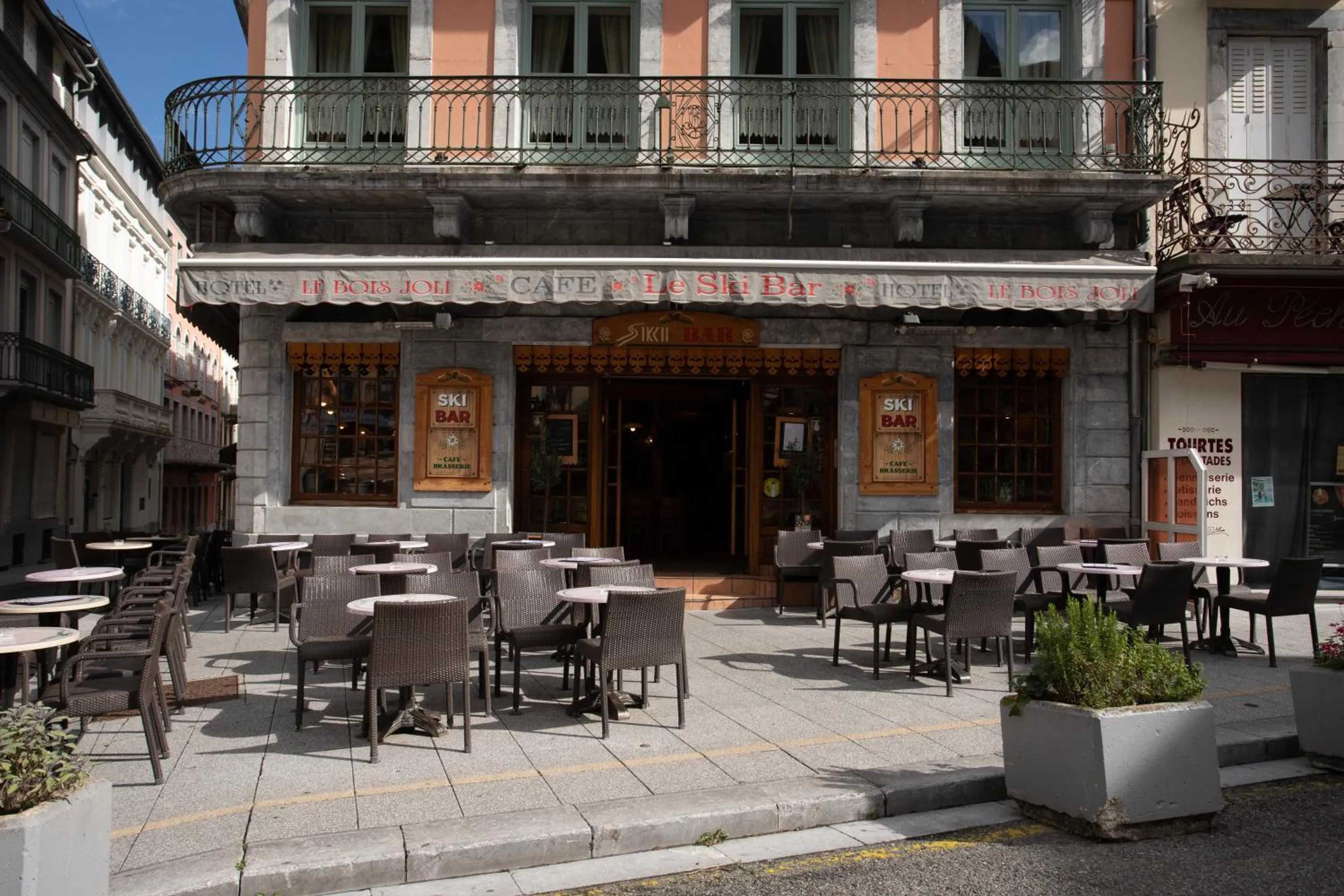 Balcony/Terrace in Hôtel Le Bois Joli