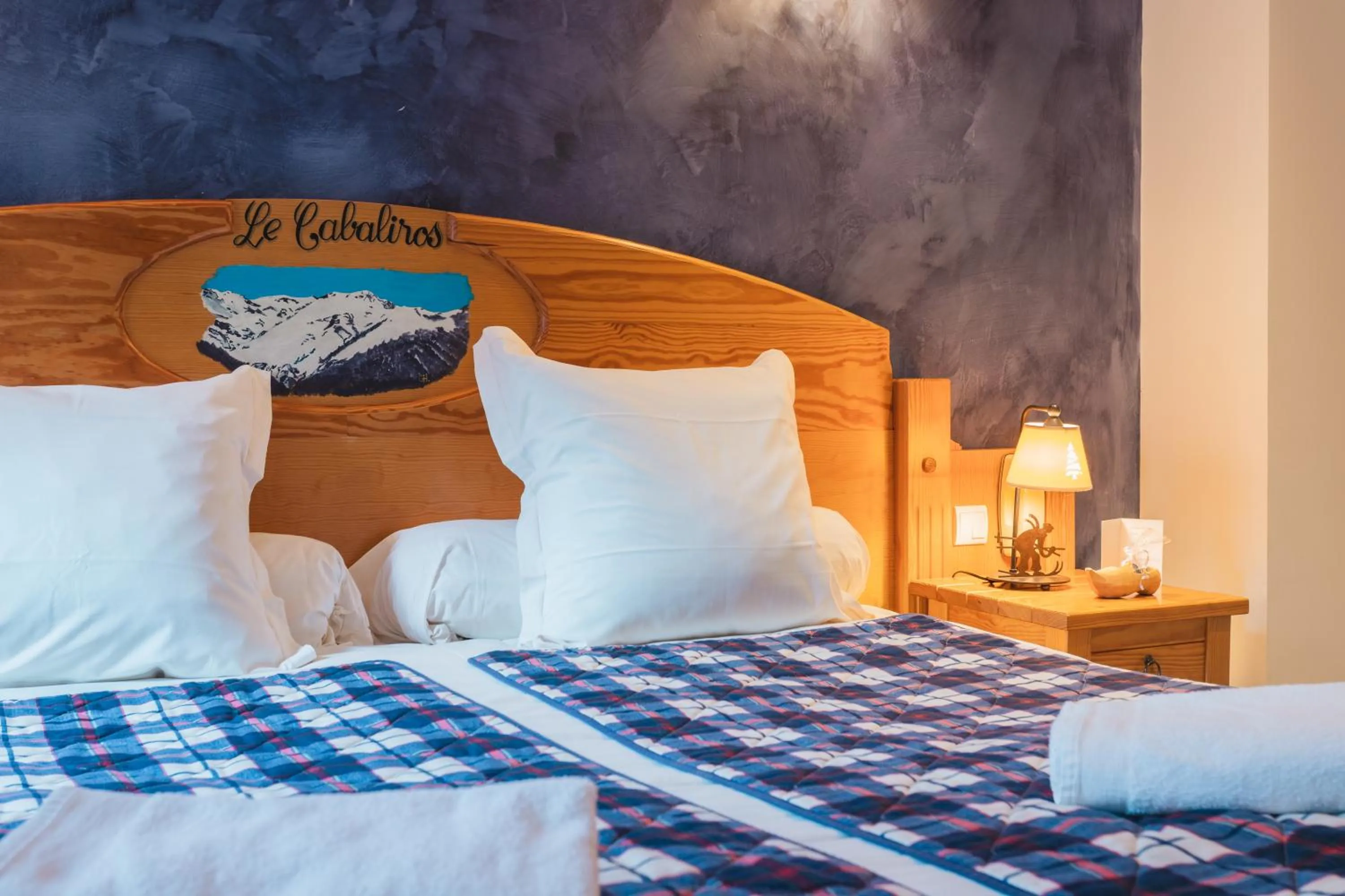 Bedroom, Bed in Hôtel Le Bois Joli