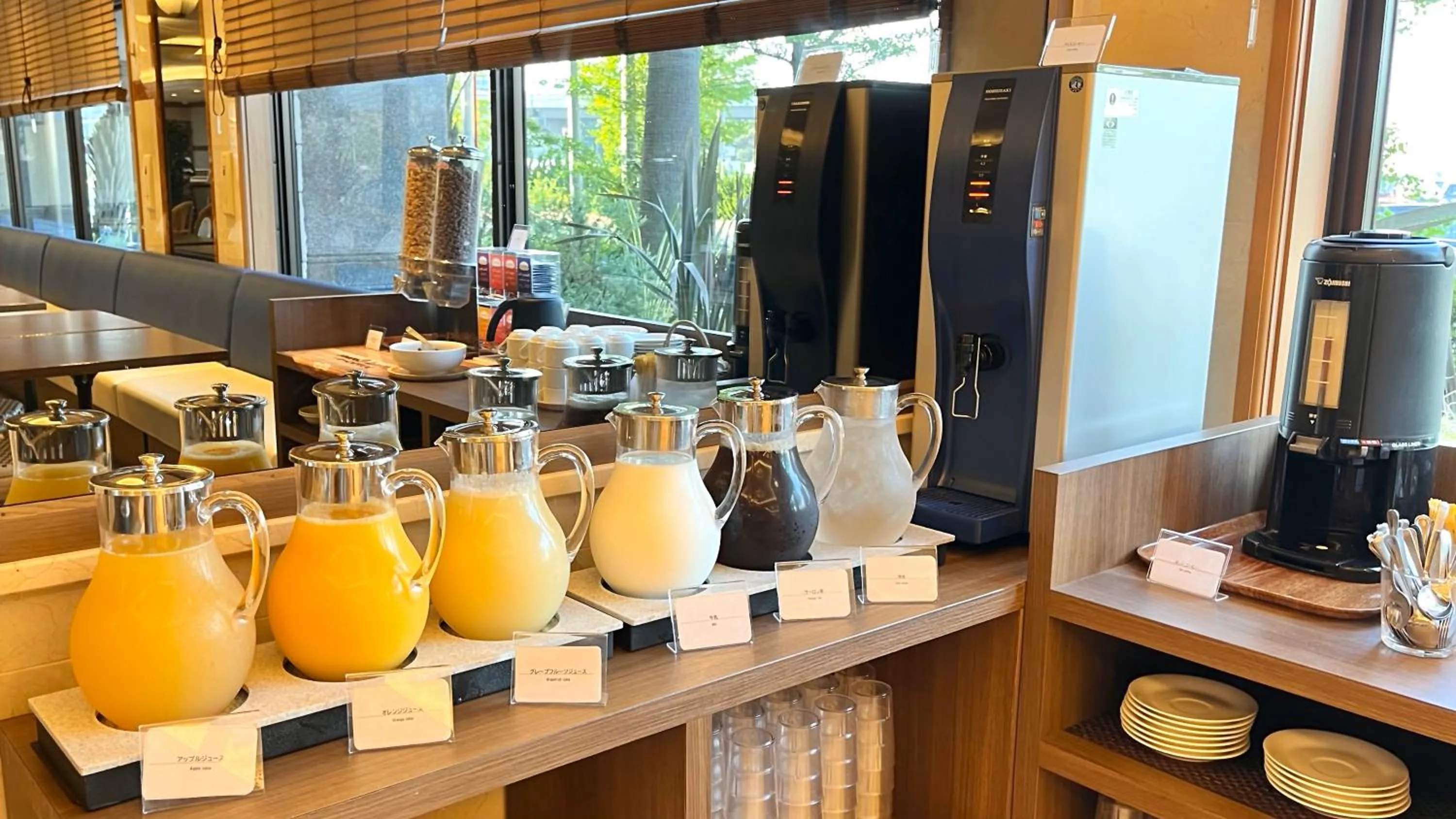 Restaurant/places to eat in HOTEL MYSTAYS Maihama