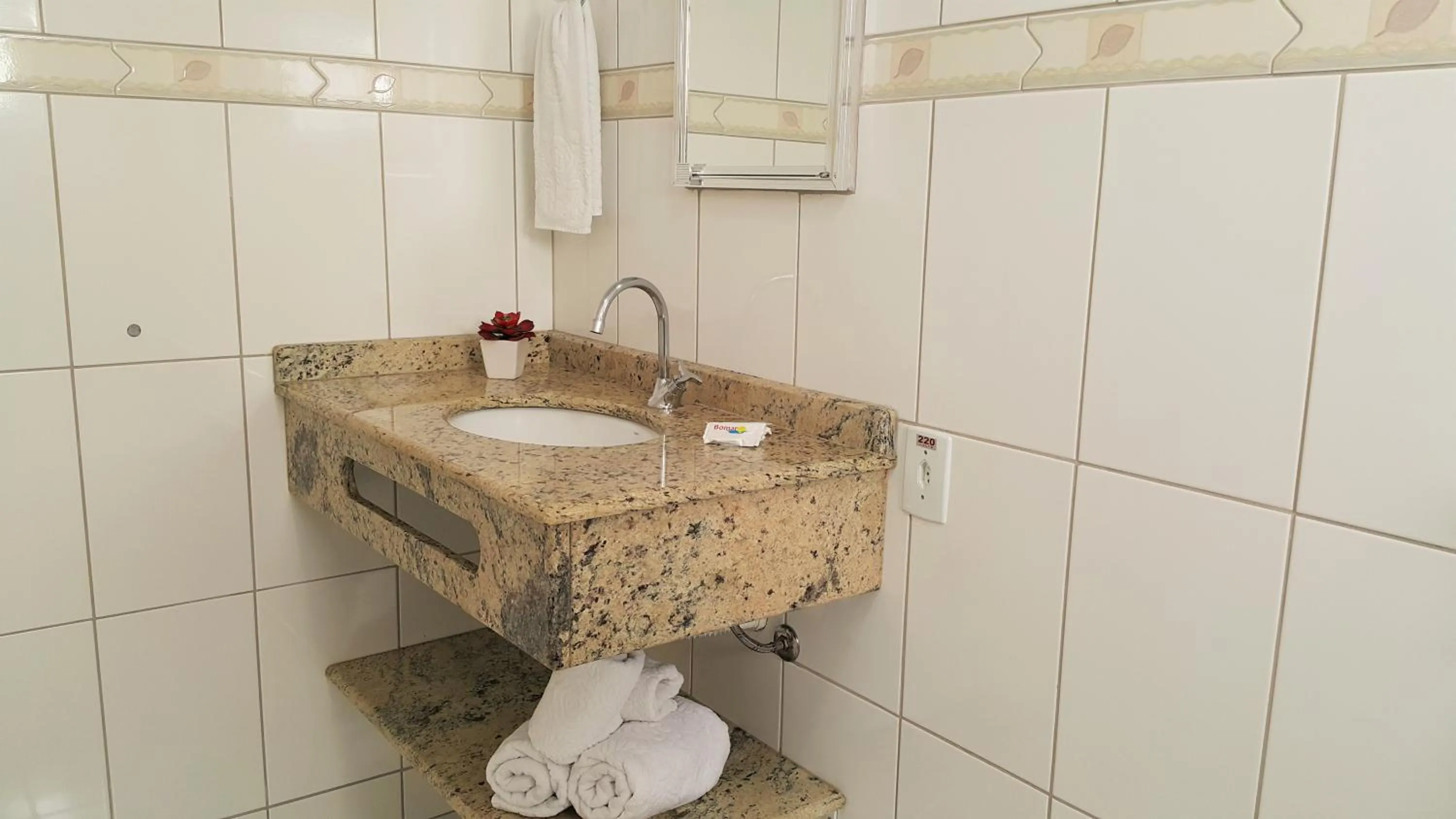 Bathroom in Pousada Bomar Bombinhas