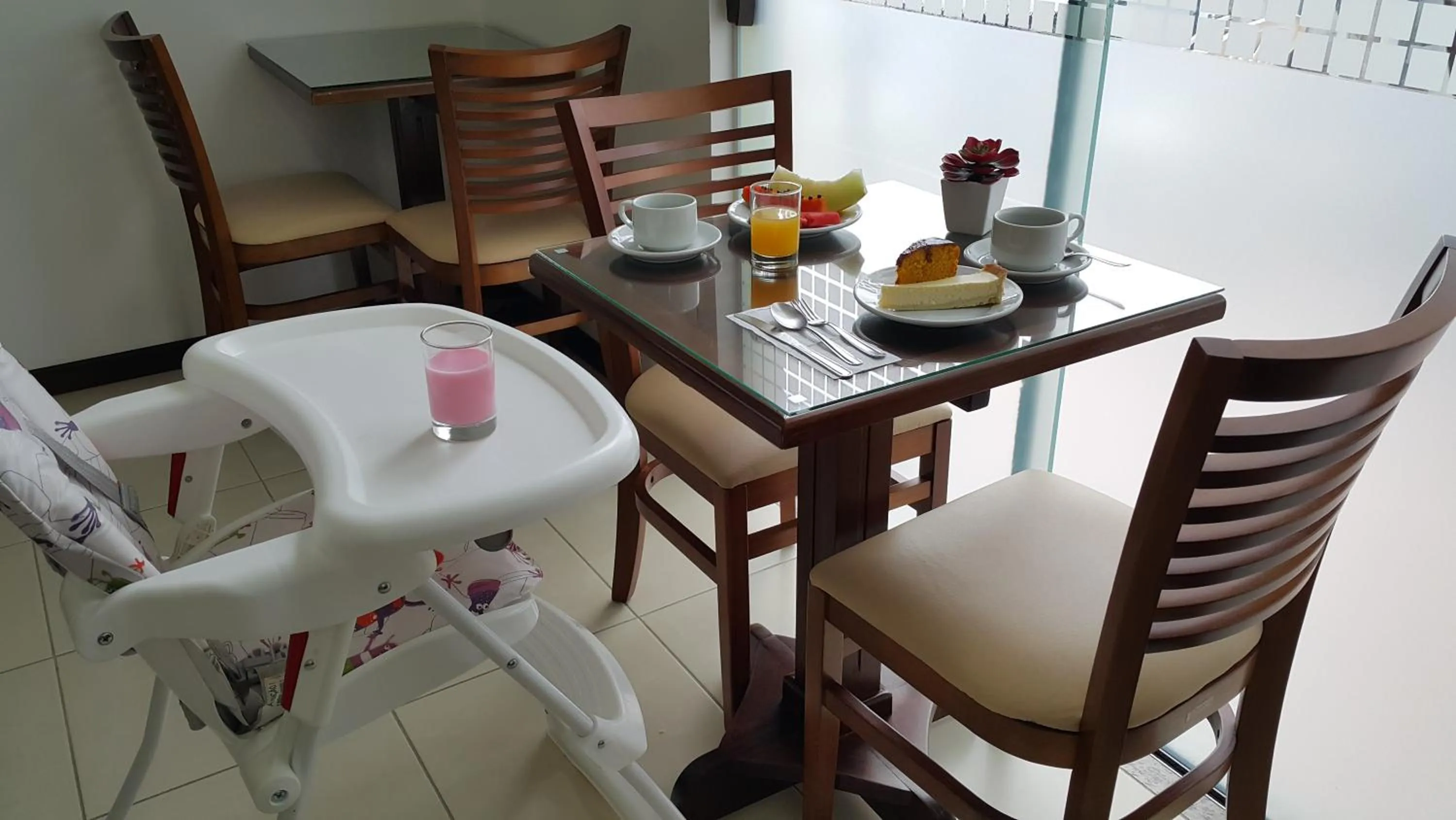 Breakfast in Pousada Bomar Bombinhas