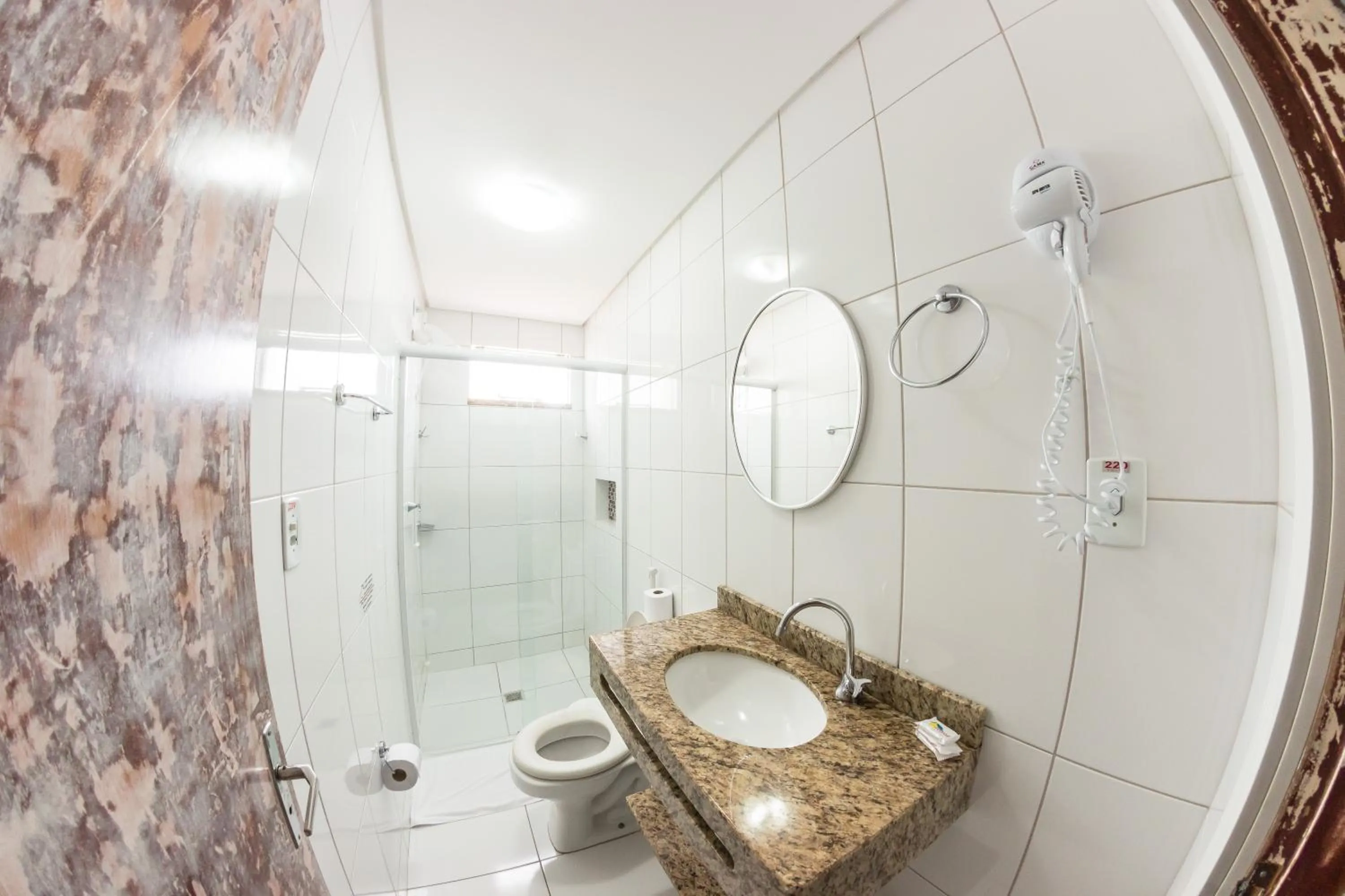 Bathroom in Pousada Bomar Bombinhas