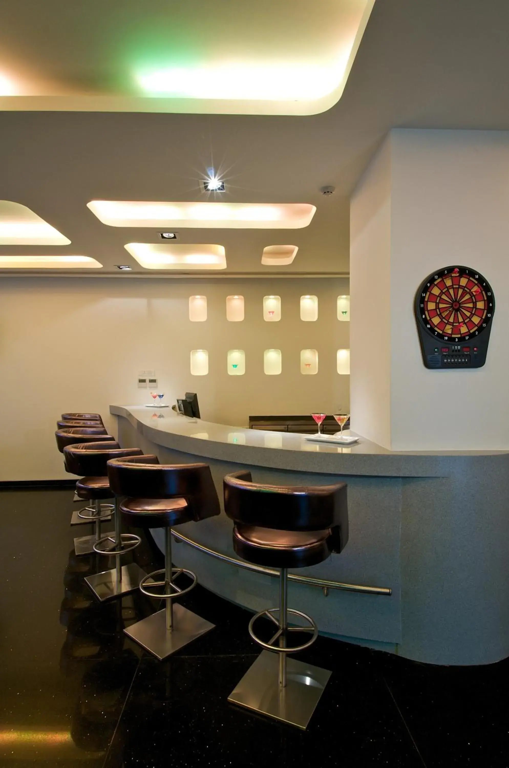 Lounge or bar in Keys Select by Lemon Tree Hotels, Thiruvananthapuram Lounge or bar in Keys Select by Lemon Tree Hotels, Thiruvananthapuram