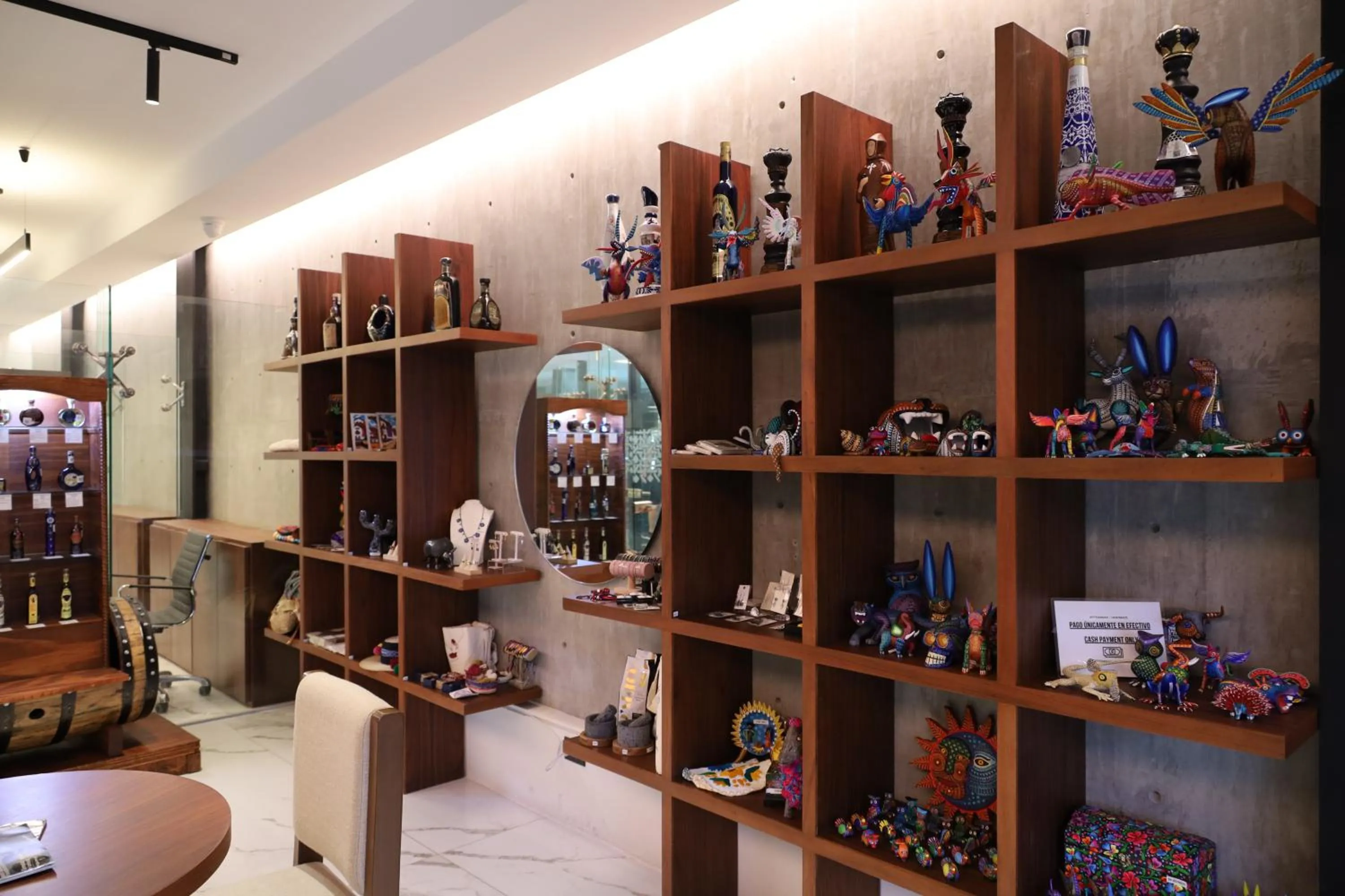 On-site shops in Hotel Catedral