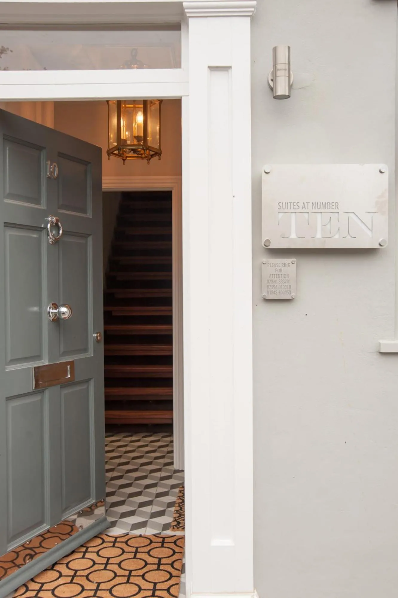 Suites at number Ten