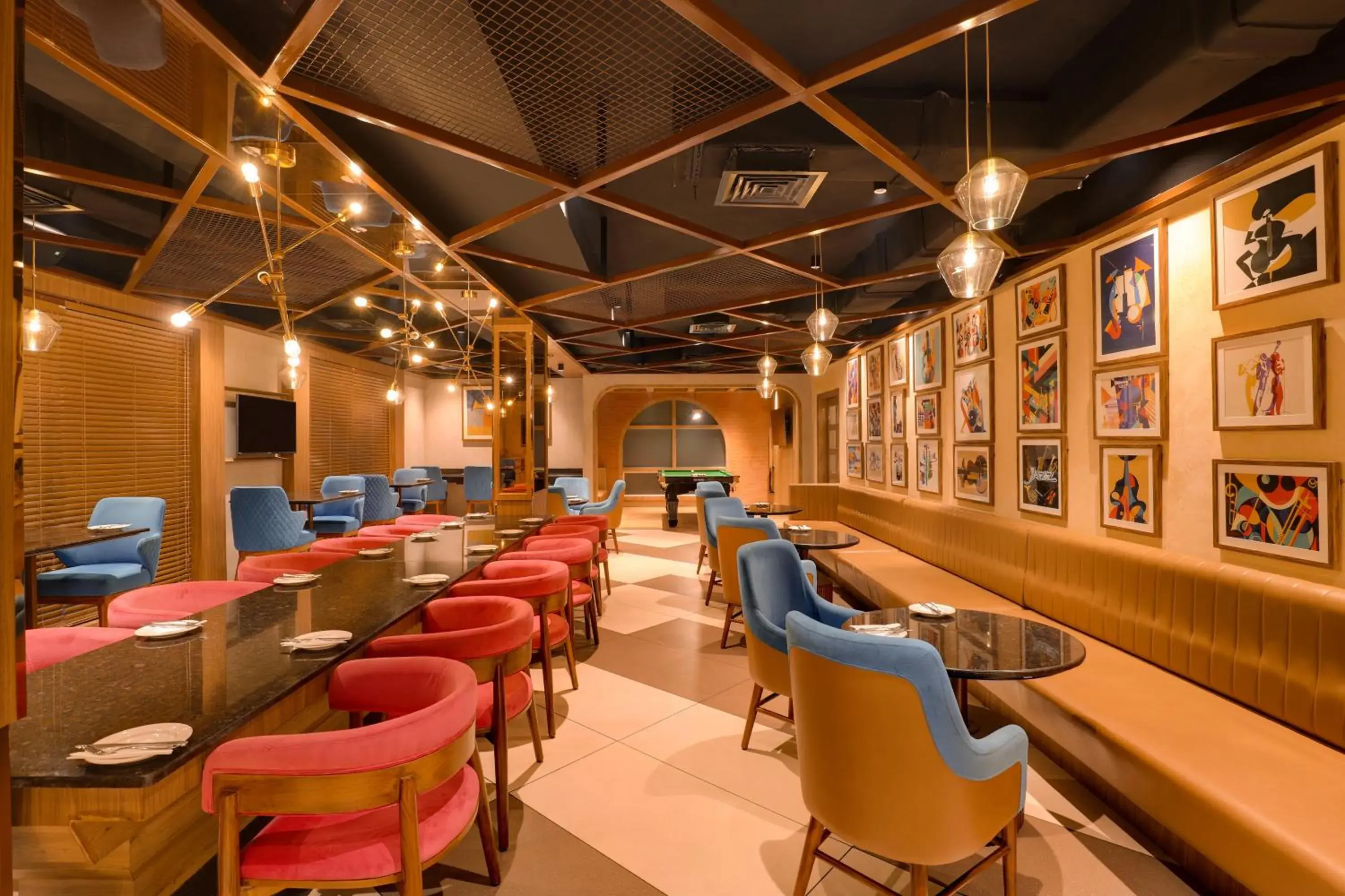 Lounge or bar in Keys Prima by Lemon Tree Hotels, Katti-Ma, Chennai Lounge or bar in Keys Prima by Lemon Tree Hotels, Katti-Ma, Chennai
