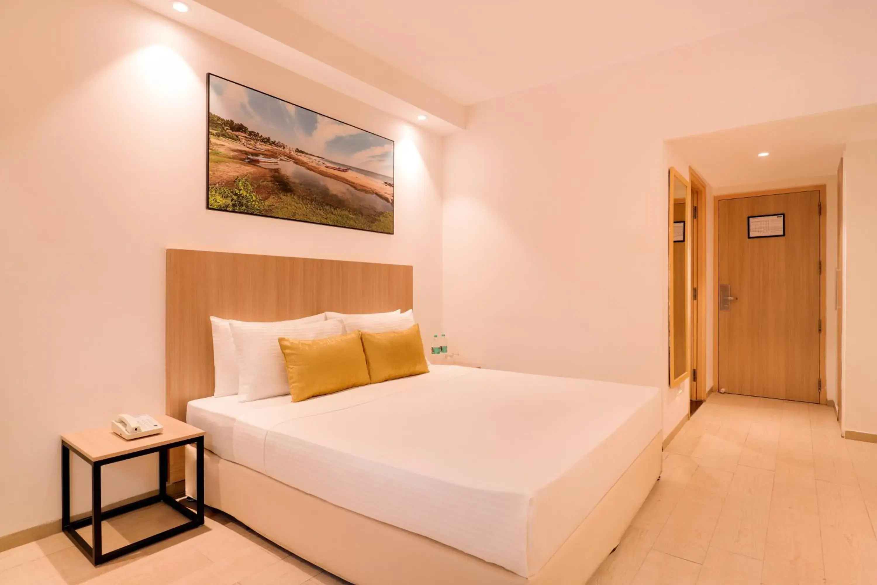 Deluxe Double Room - single occupancy in Keys Prima by Lemon Tree Hotels, Katti-Ma, Chennai Deluxe Double Room - single occupancy in Keys Prima by Lemon Tree Hotels, Katti-Ma, Chennai