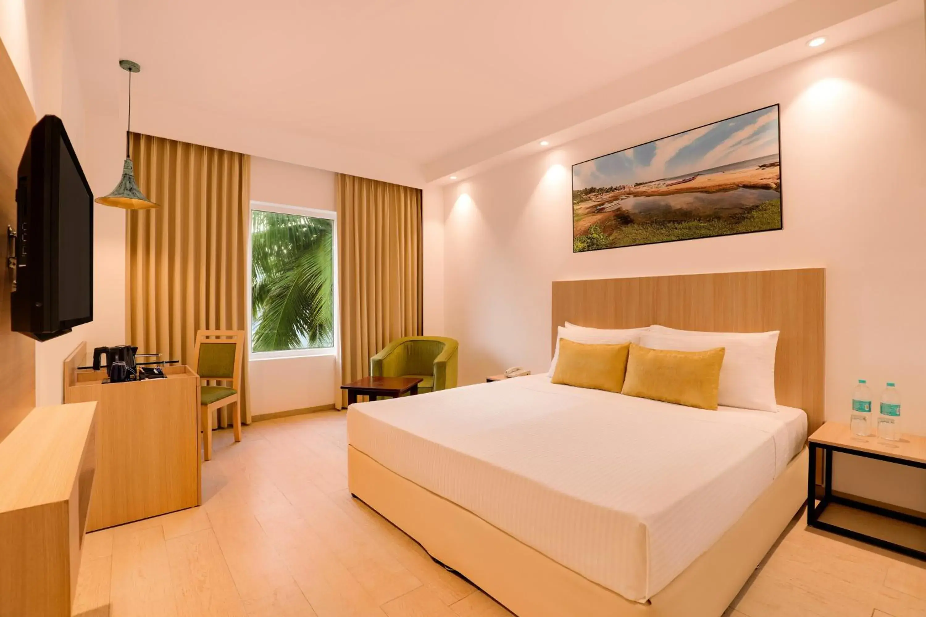Bedroom, Bed in Keys Prima by Lemon Tree Hotels, Katti-Ma, Chennai Bedroom, Bed in Keys Prima by Lemon Tree Hotels, Katti-Ma, Chennai