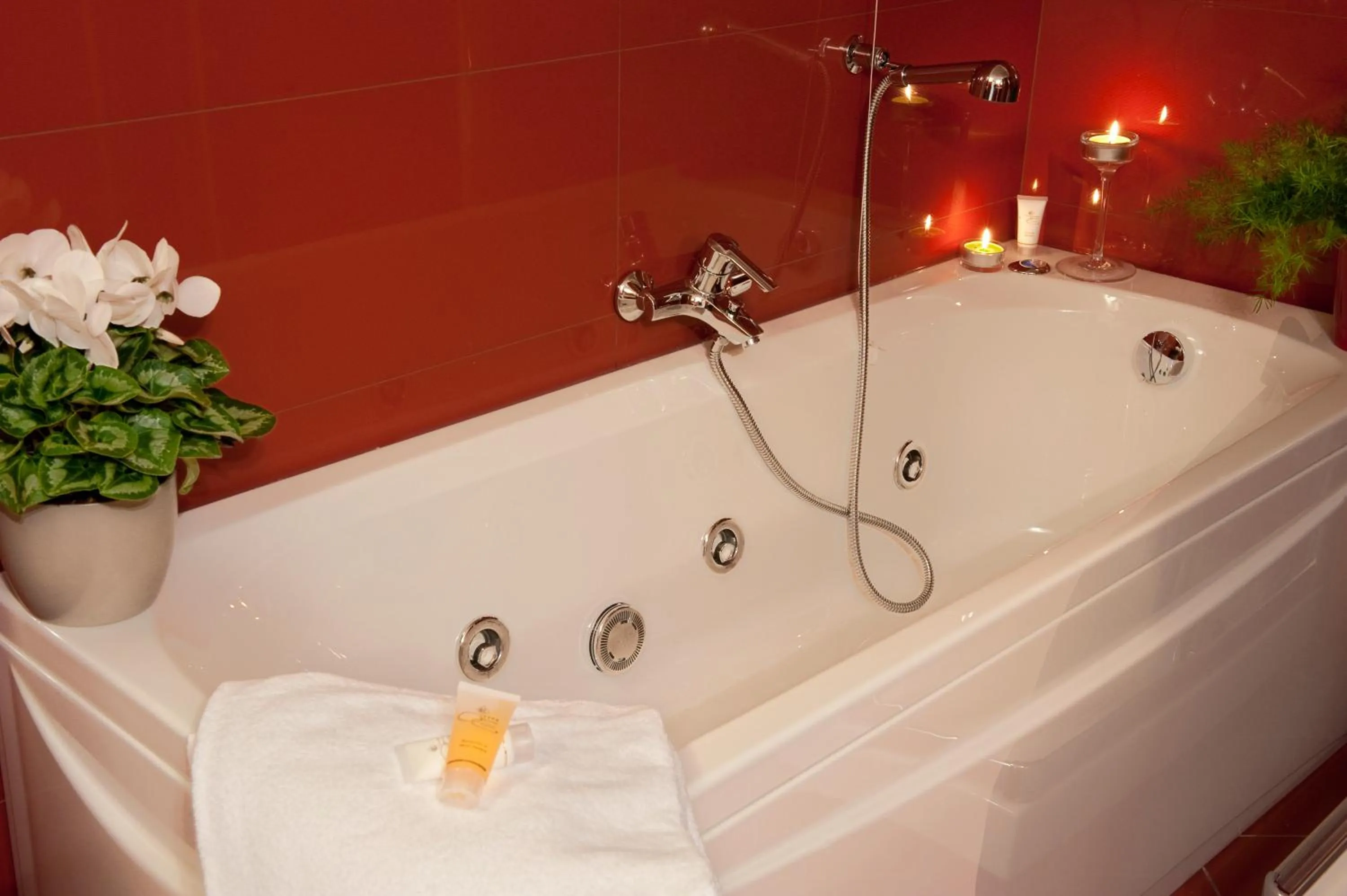 Bathroom in OC Hotel