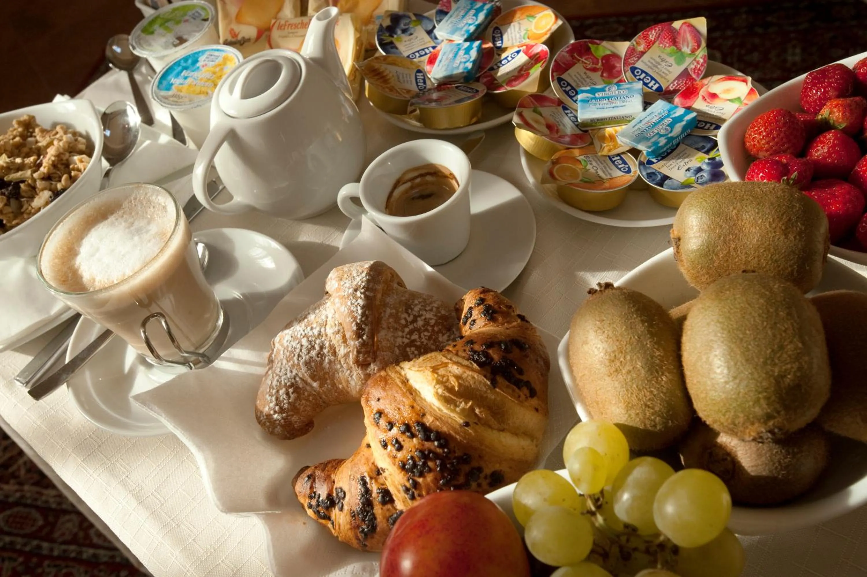 Food and drinks in OC Hotel