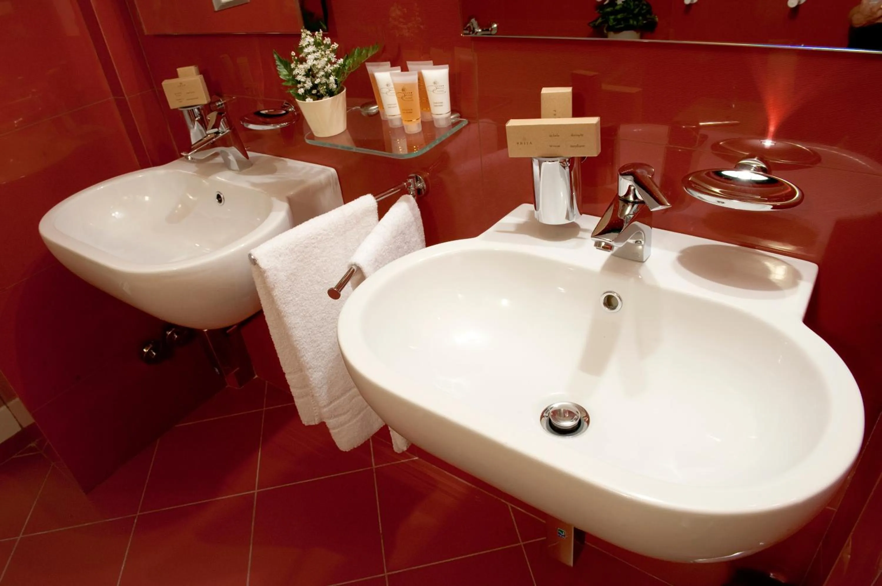 Bathroom in OC Hotel