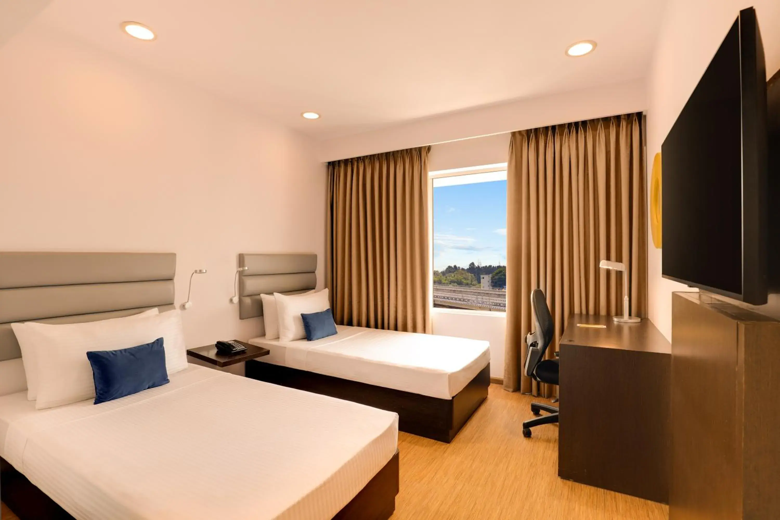 Bed in Keys Select by Lemon Tree Hotels, Hosur Road, Bengaluru Bed in Keys Select by Lemon Tree Hotels, Hosur Road, Bengaluru