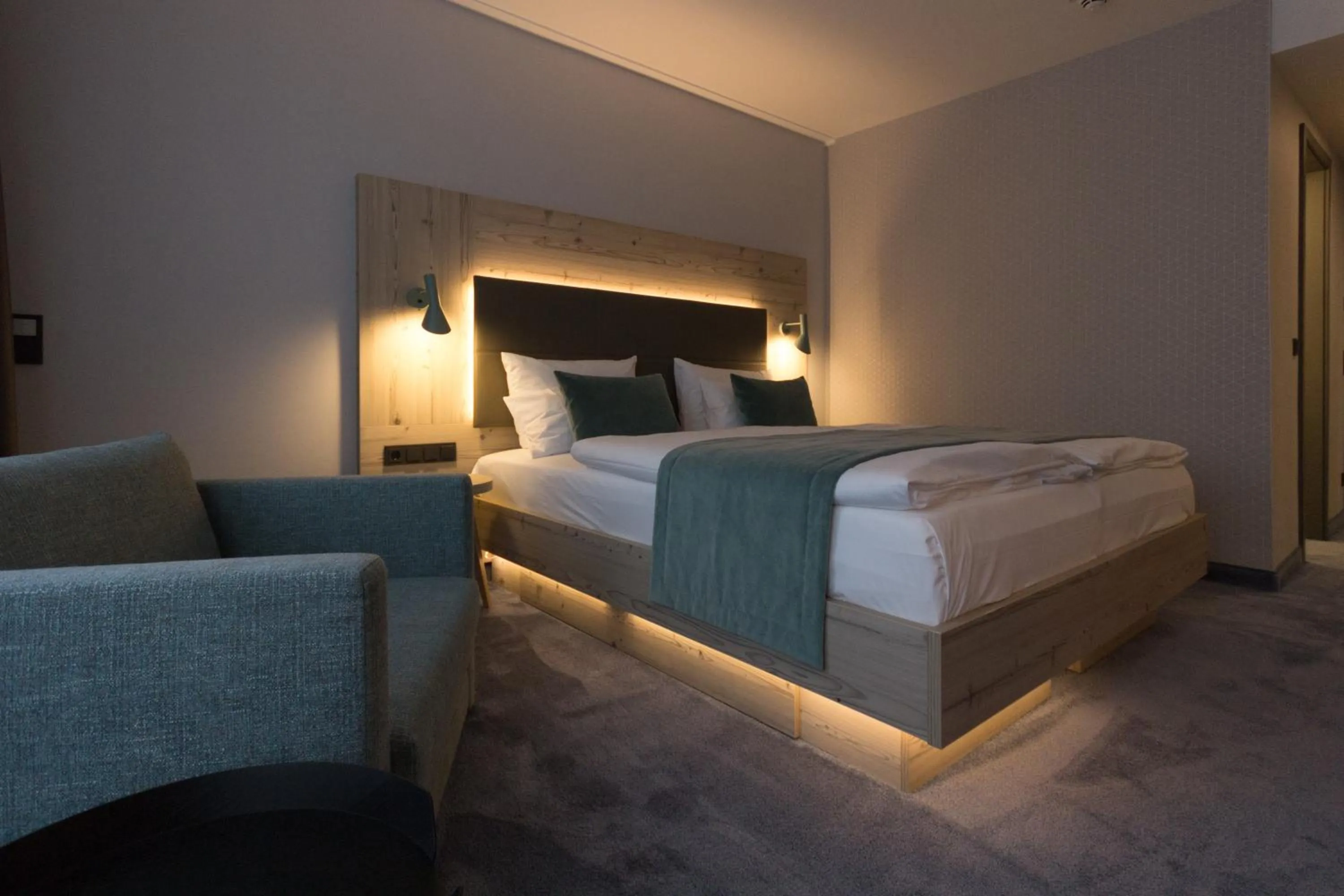 Photo of the whole room, Bed in FischerS