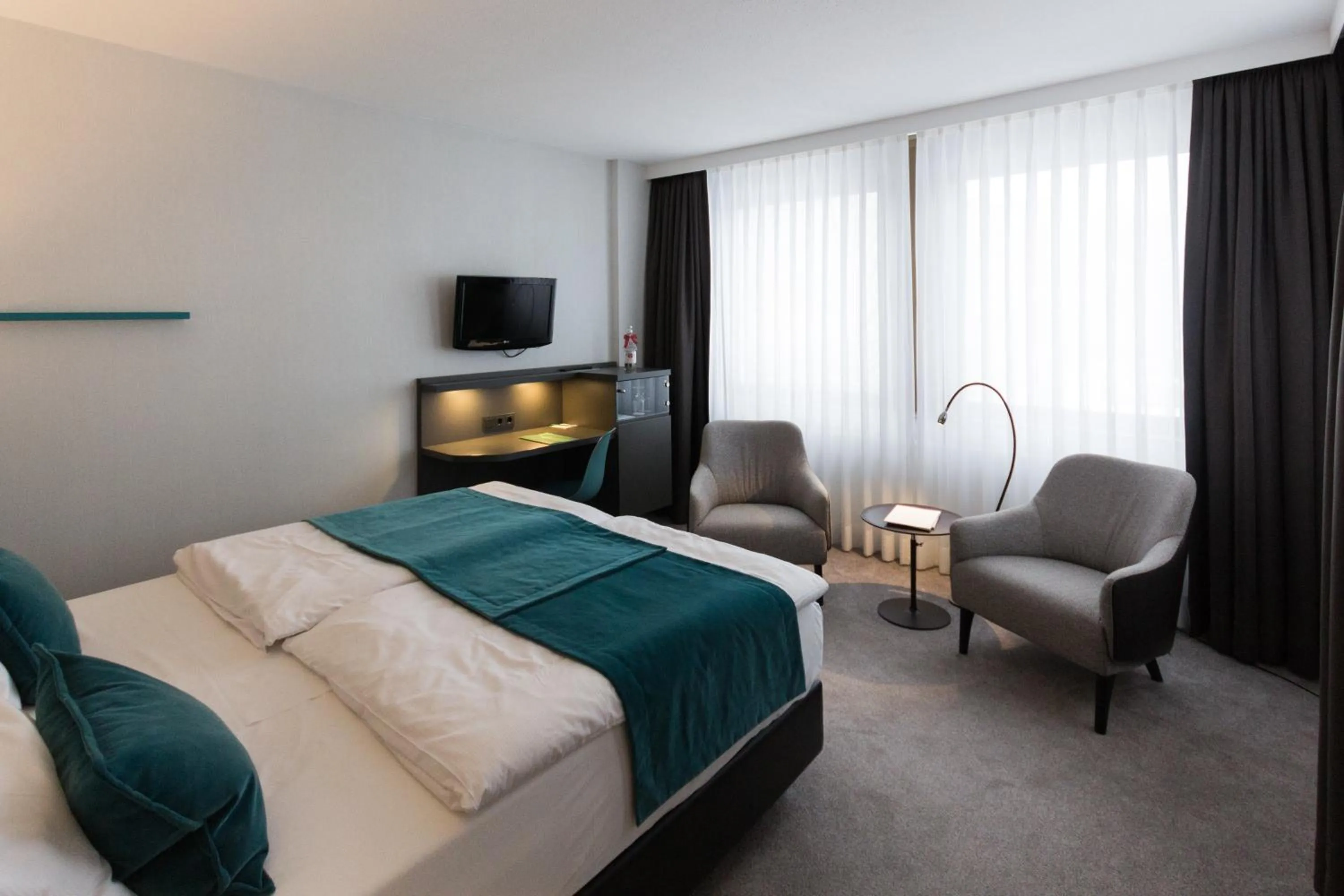 Photo of the whole room, Bed in FischerS