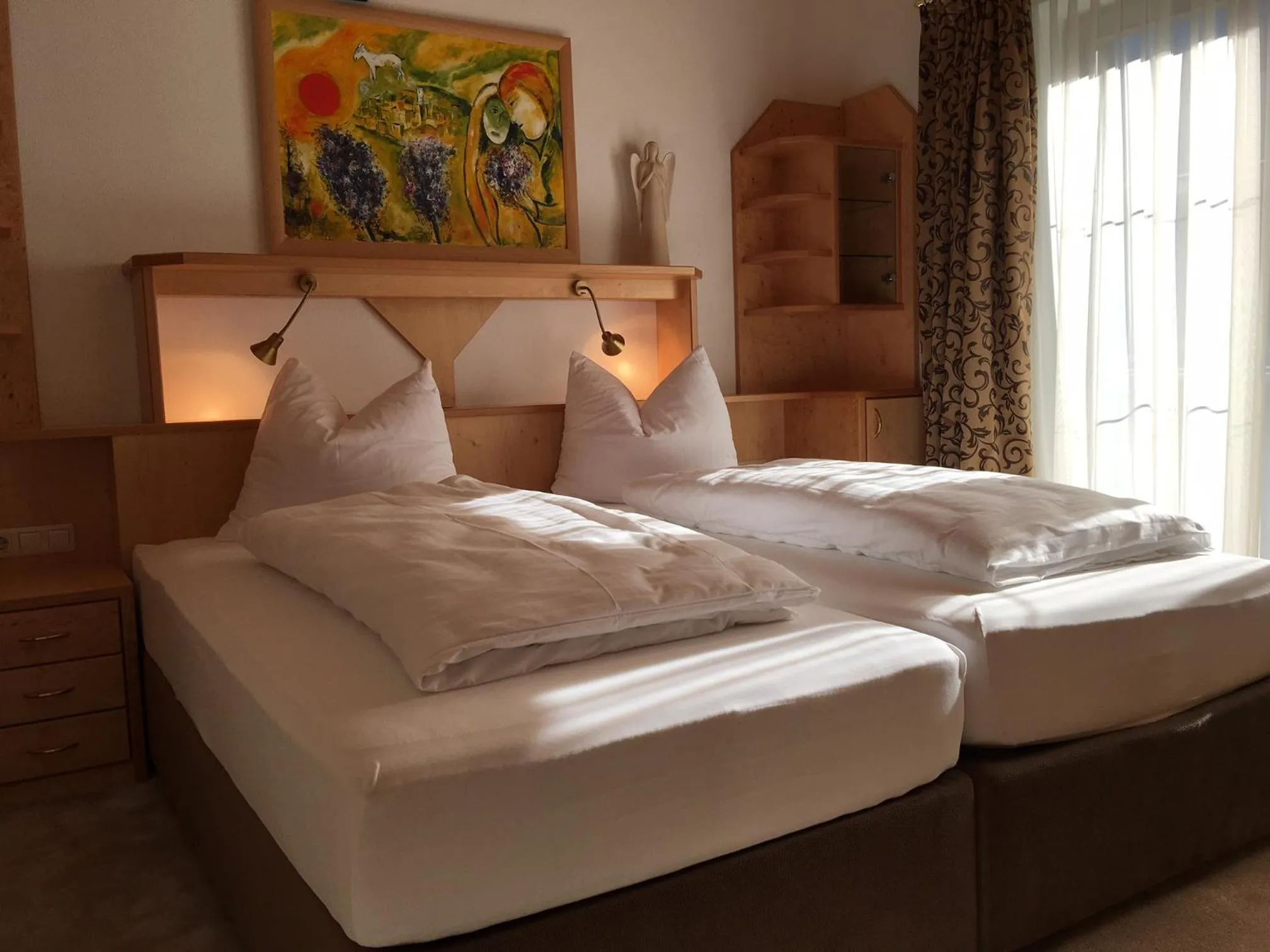 Photo of the whole room, Bed in Hotel & Appartements Alpenresidenz Viktoria