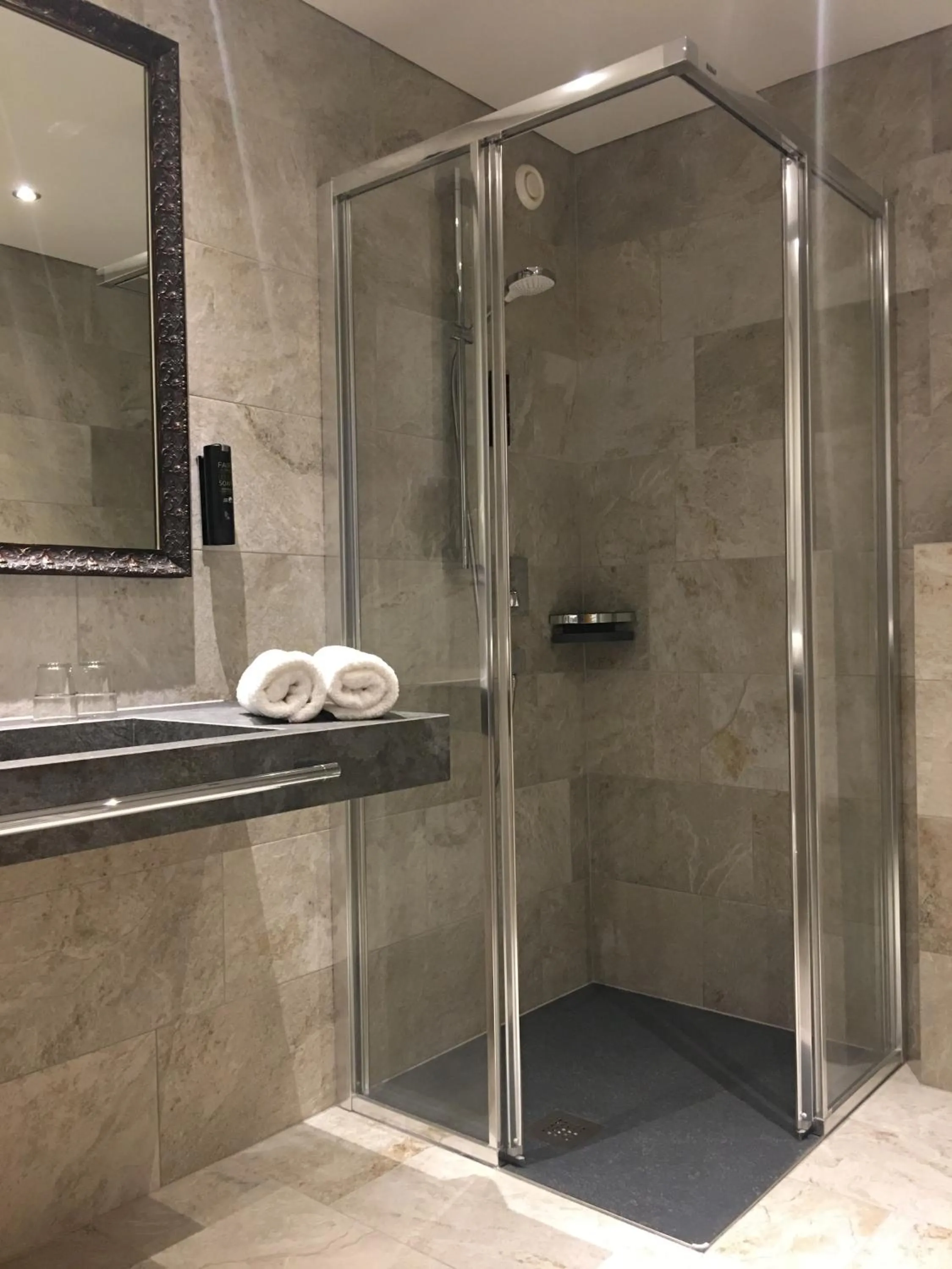 Shower in Hotel & Appartements Alpenresidenz Viktoria