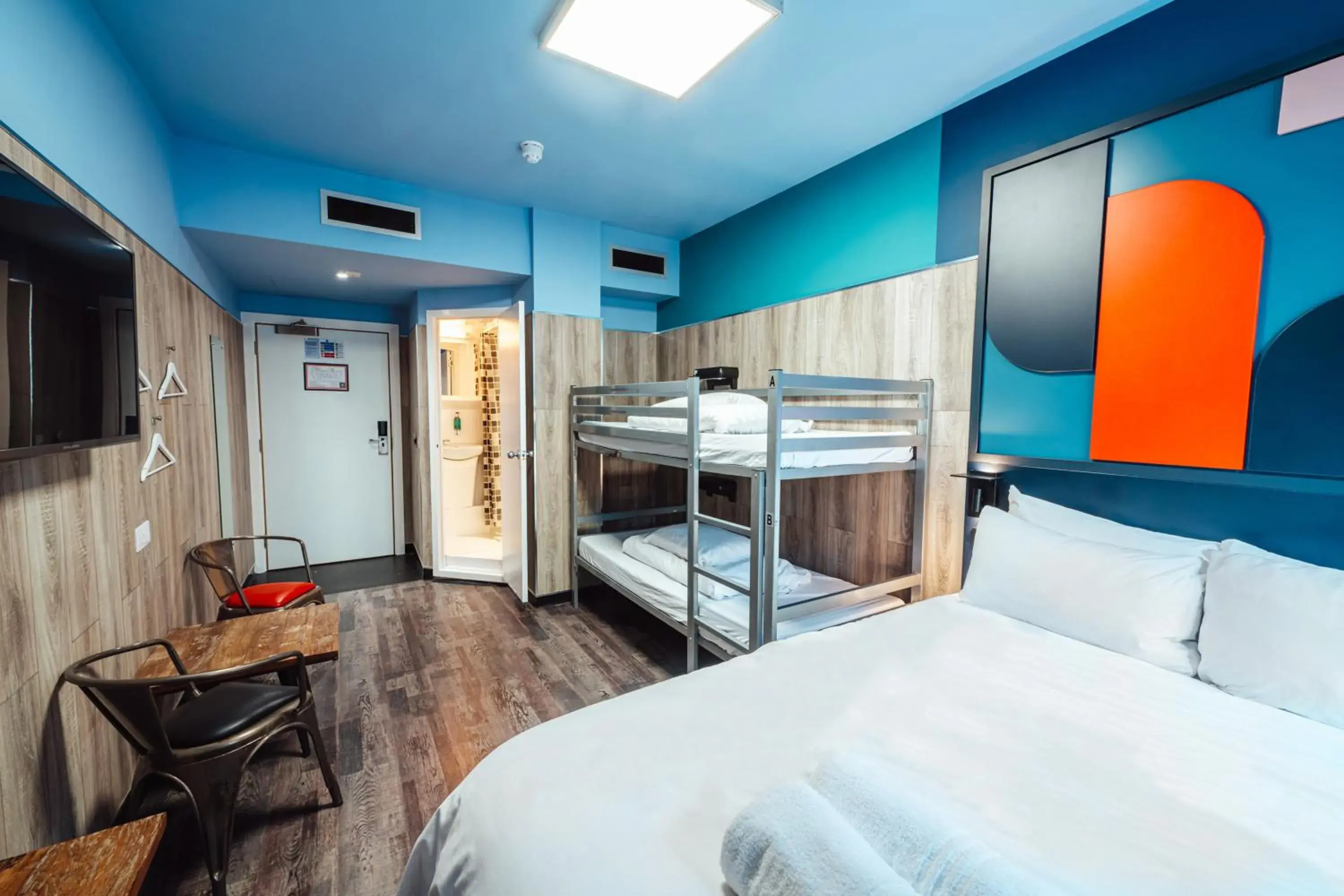 Double Room with Extra Bed in Kabannas Newcastle Double Room with Extra Bed in Kabannas Newcastle