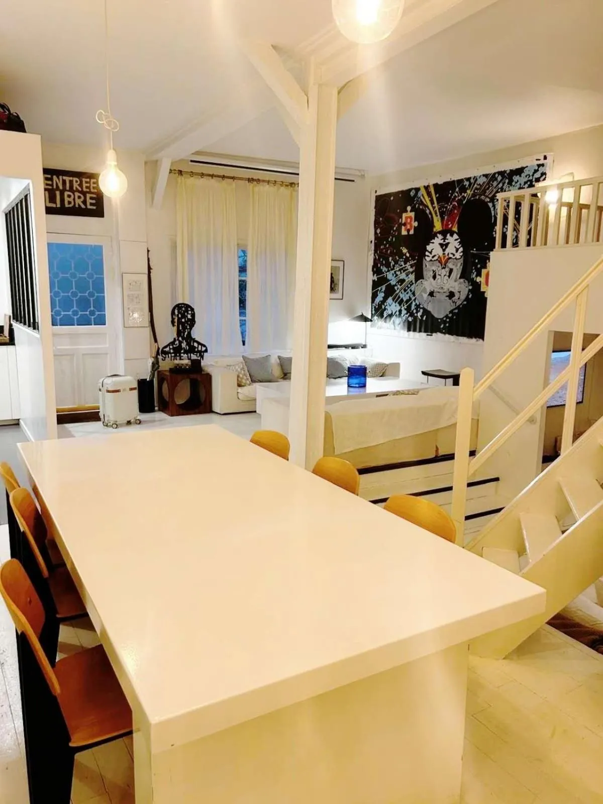 Dining area in Maison Nomade Paris - MaisonNomadeChic