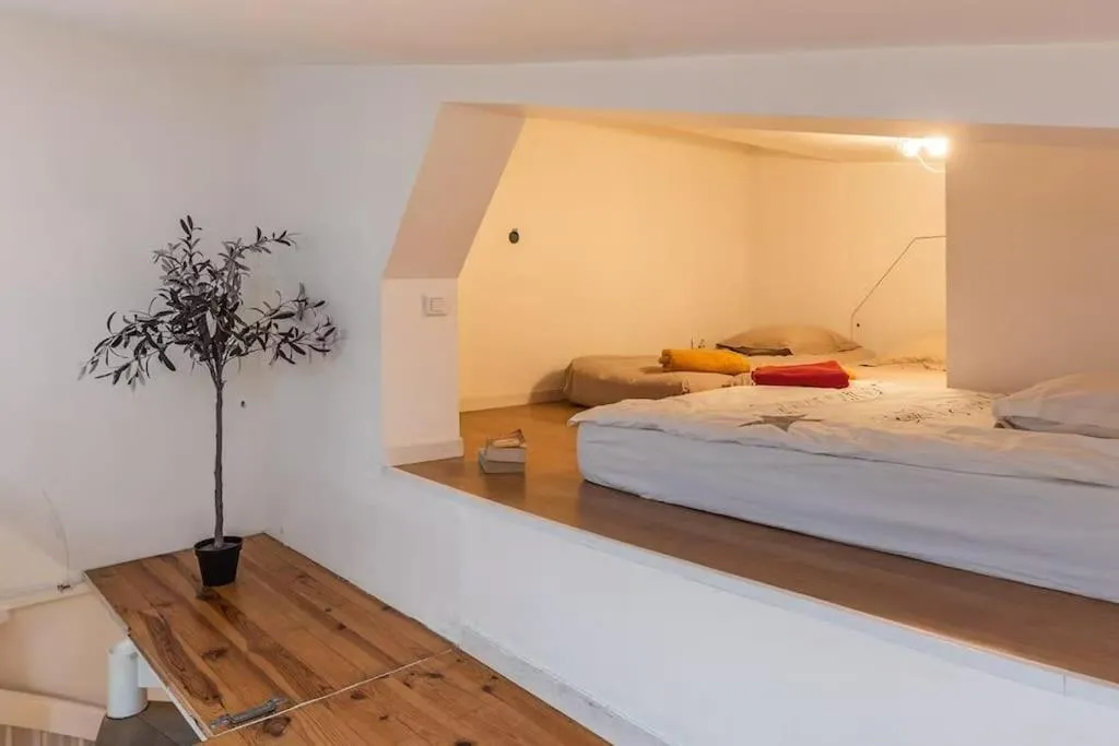 Bed in Maison Nomade Paris - MaisonNomadeChic