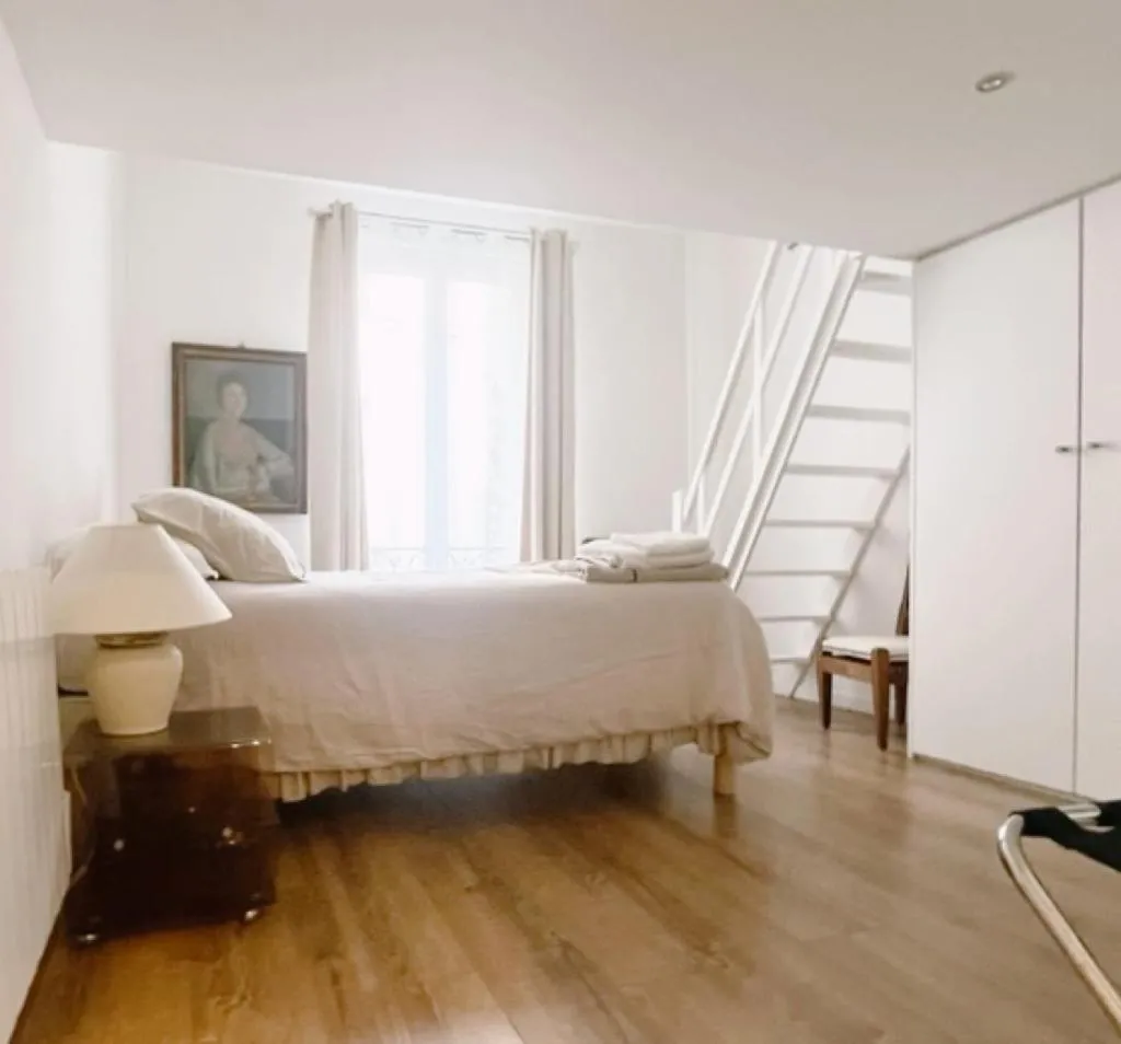 Bed in Maison Nomade Paris - MaisonNomadeChic