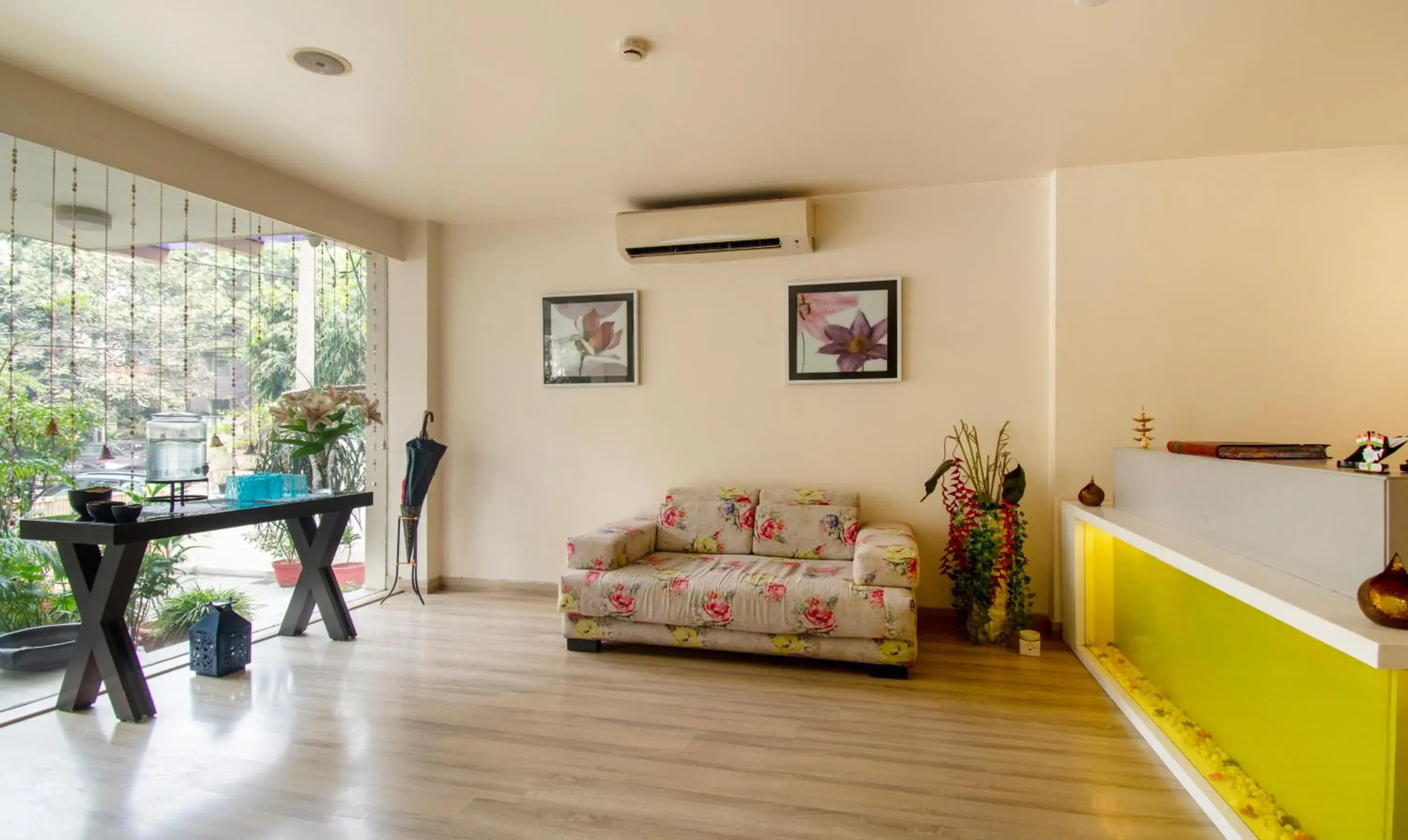 Lobby or reception in Treebo Cabana Lobby or reception in Treebo Cabana