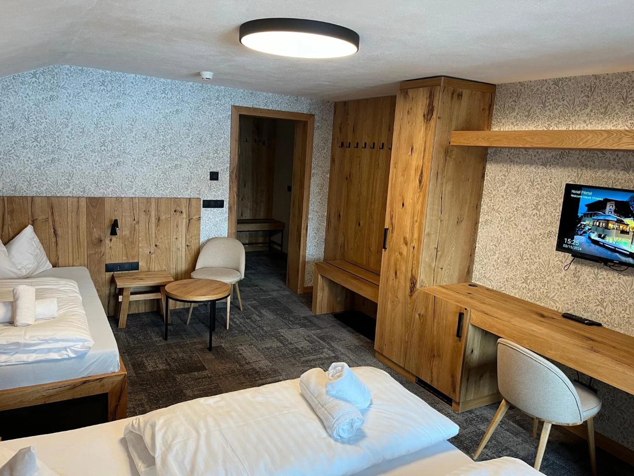 Bed in Tieflehner Hof Pitztalhaus Hotel