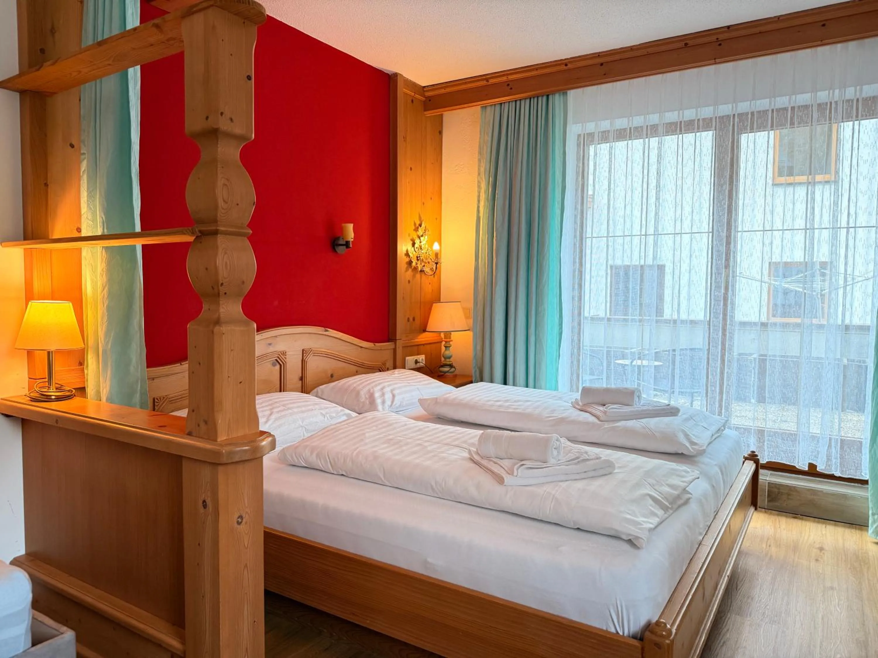 Bed in Tieflehner Hof Pitztalhaus Hotel