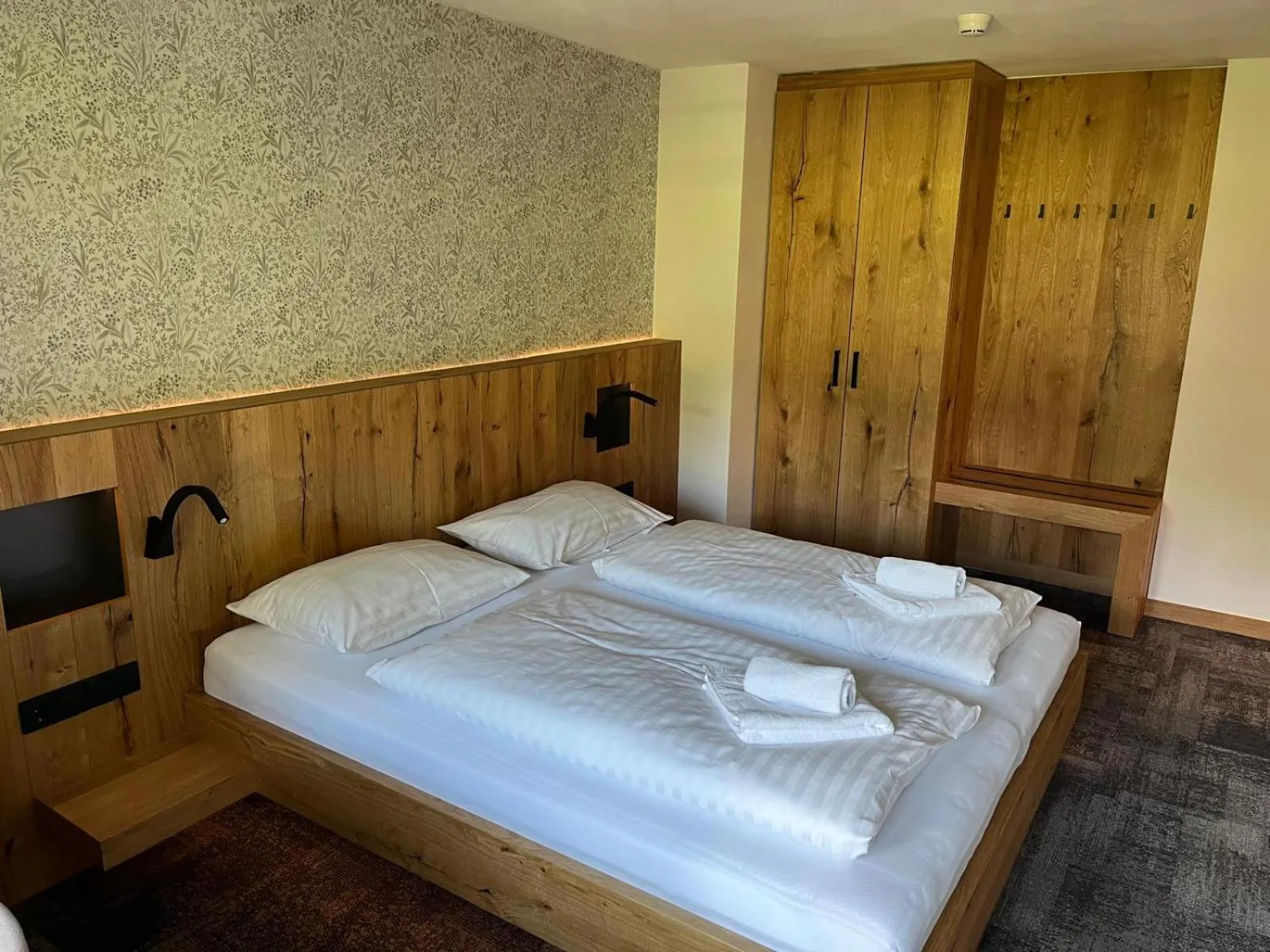 Bed in Tieflehner Hof Pitztalhaus Hotel