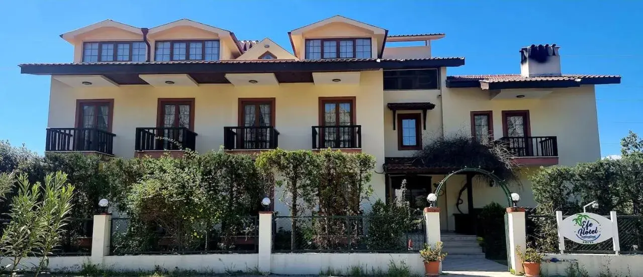 Property building in Efe Hotel Gocek Property building in Efe Hotel Gocek