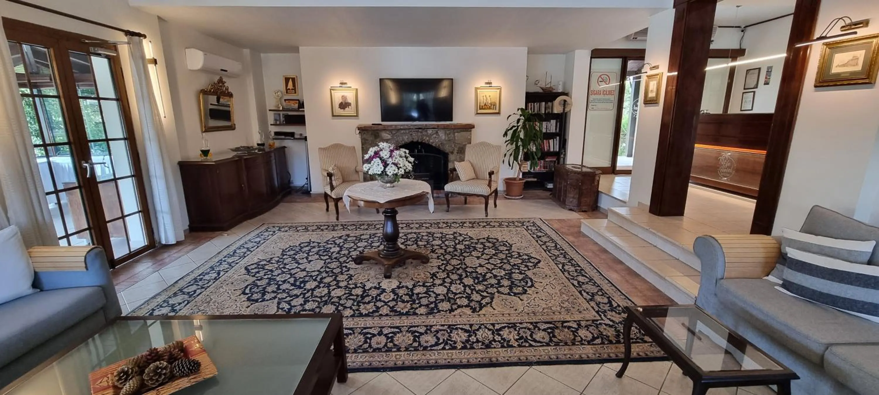 Lobby or reception in Efe Hotel Gocek