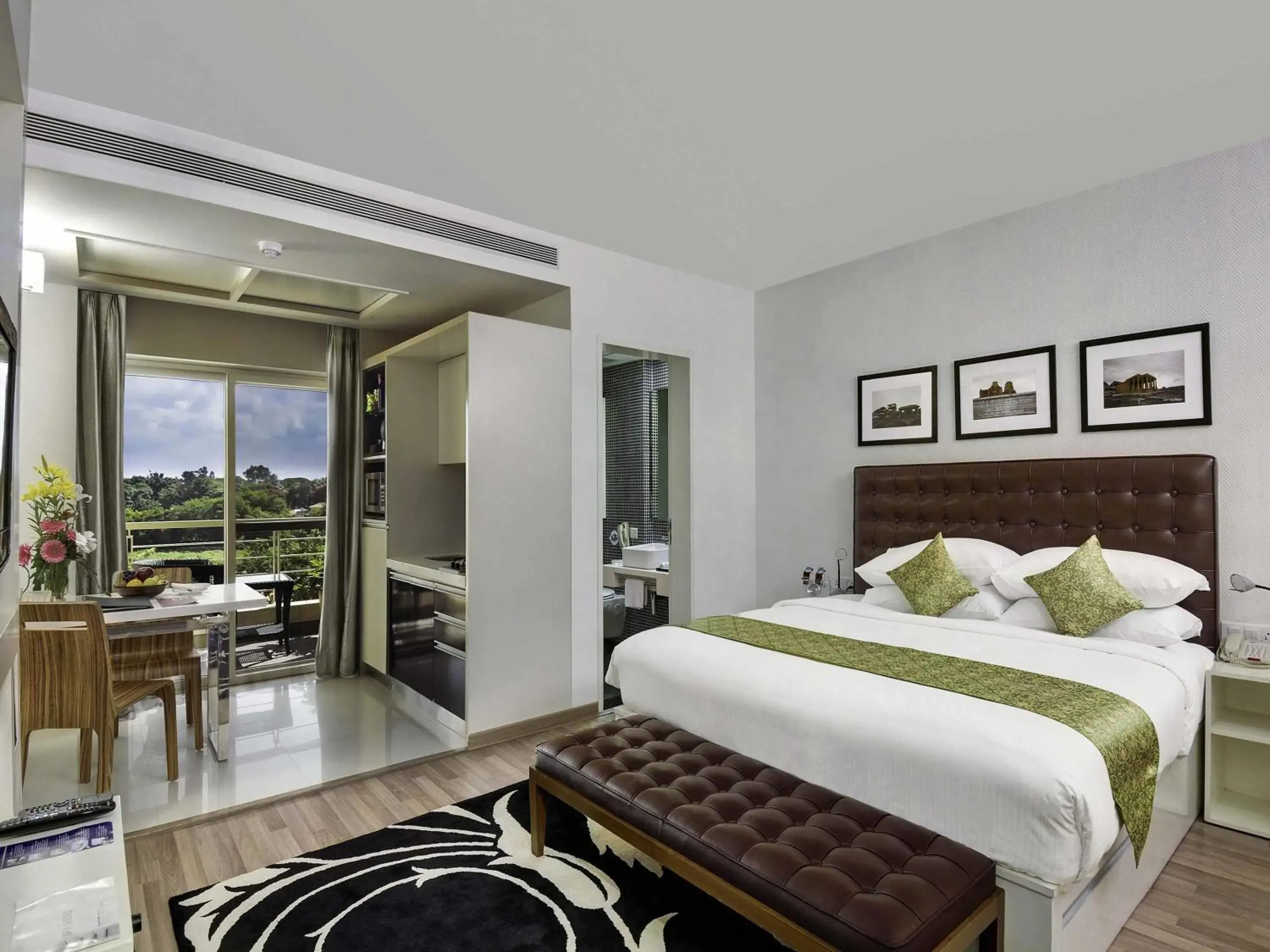 Bedroom, Bed in Grand Mercure Vadodara Surya Palace Bedroom, Bed in Grand Mercure Vadodara Surya Palace