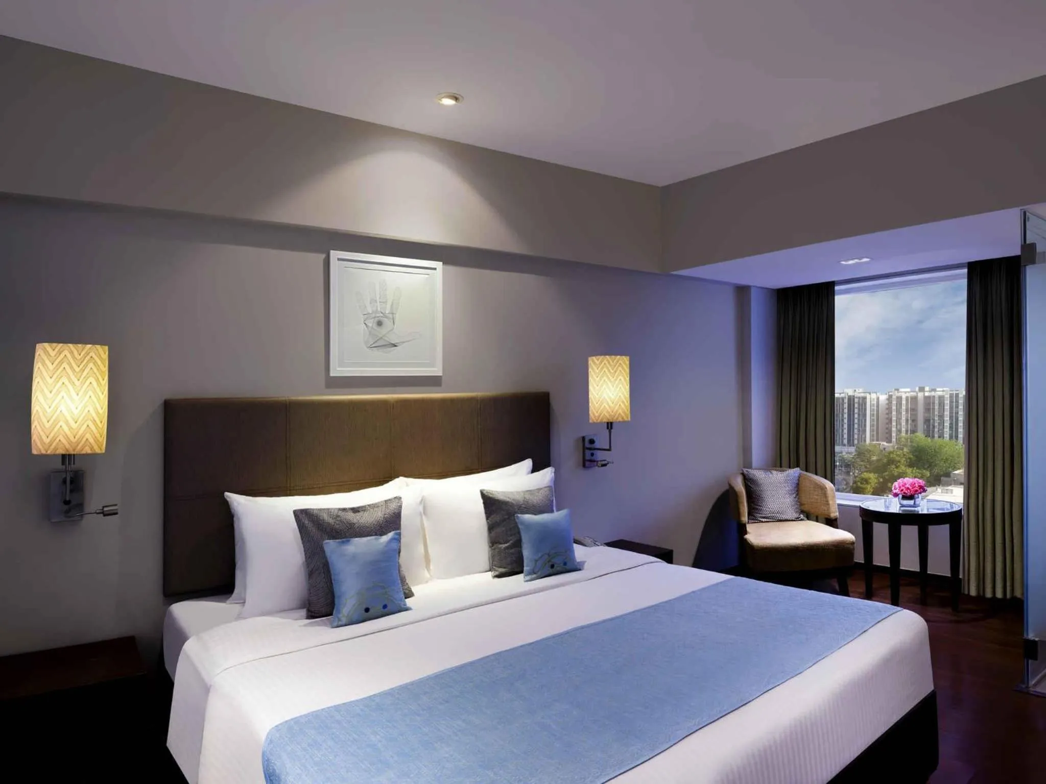 Bedroom, Bed in Grand Mercure Vadodara Surya Palace