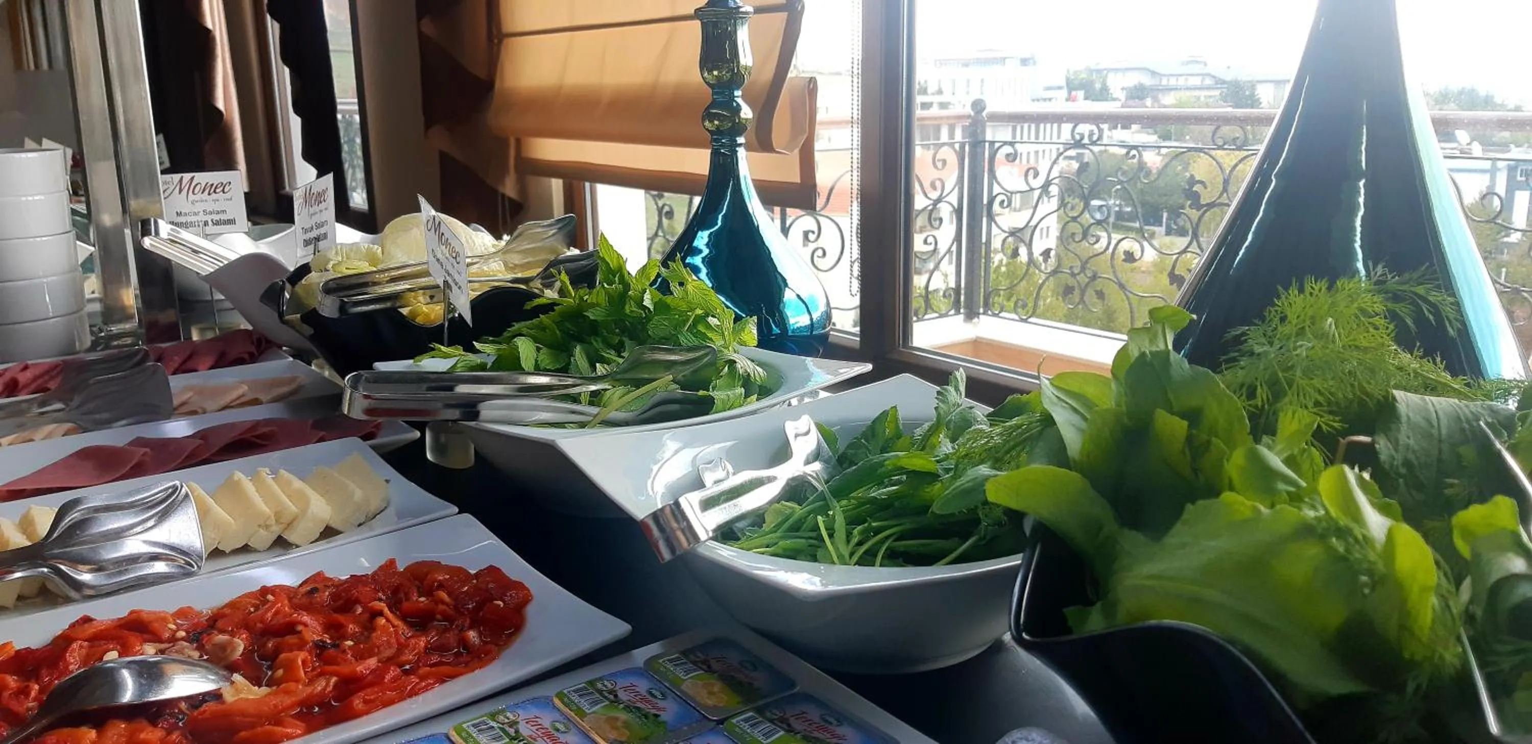 Breakfast in Hotel Monec