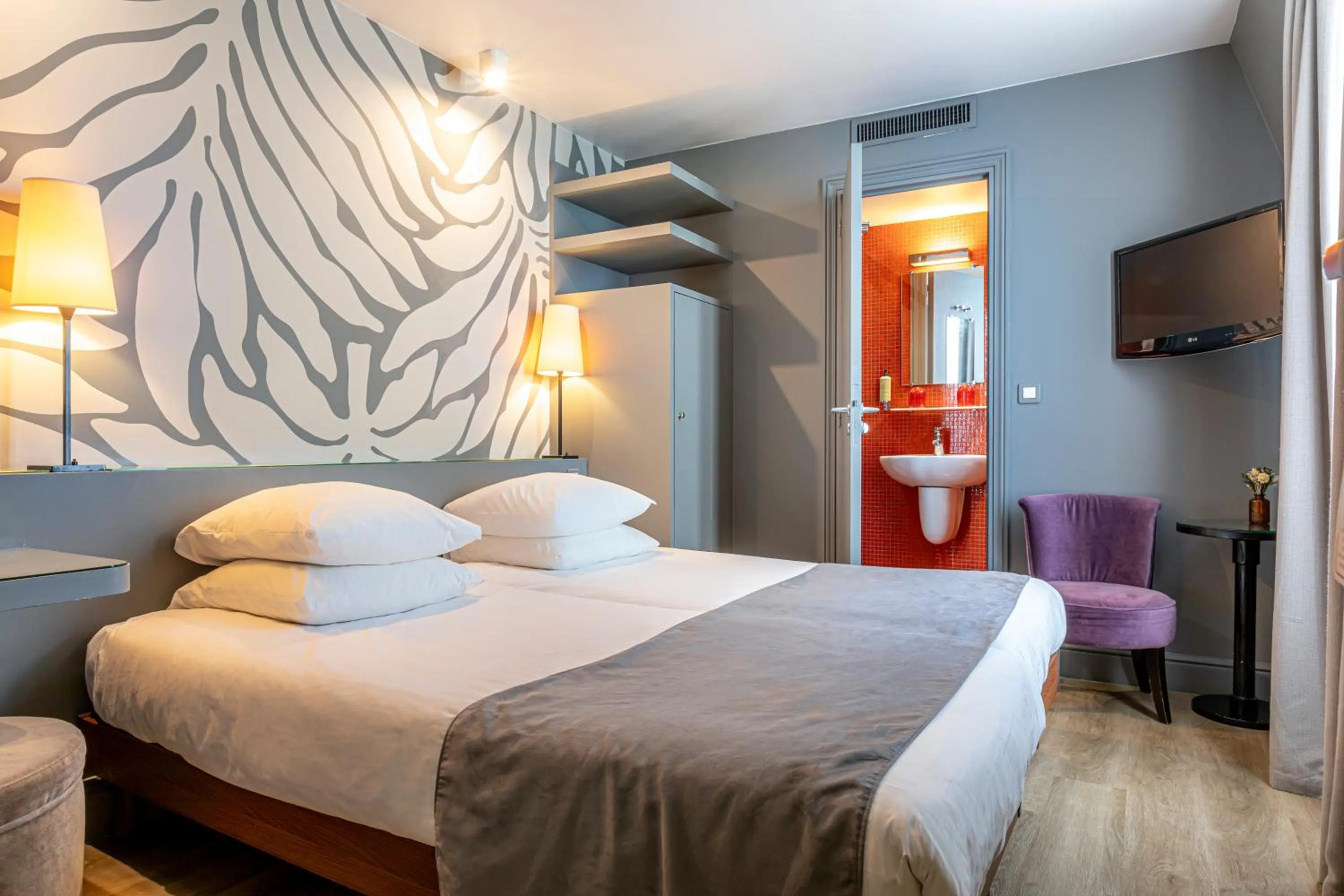 Bedroom, Bed in Gardette Park Hotel