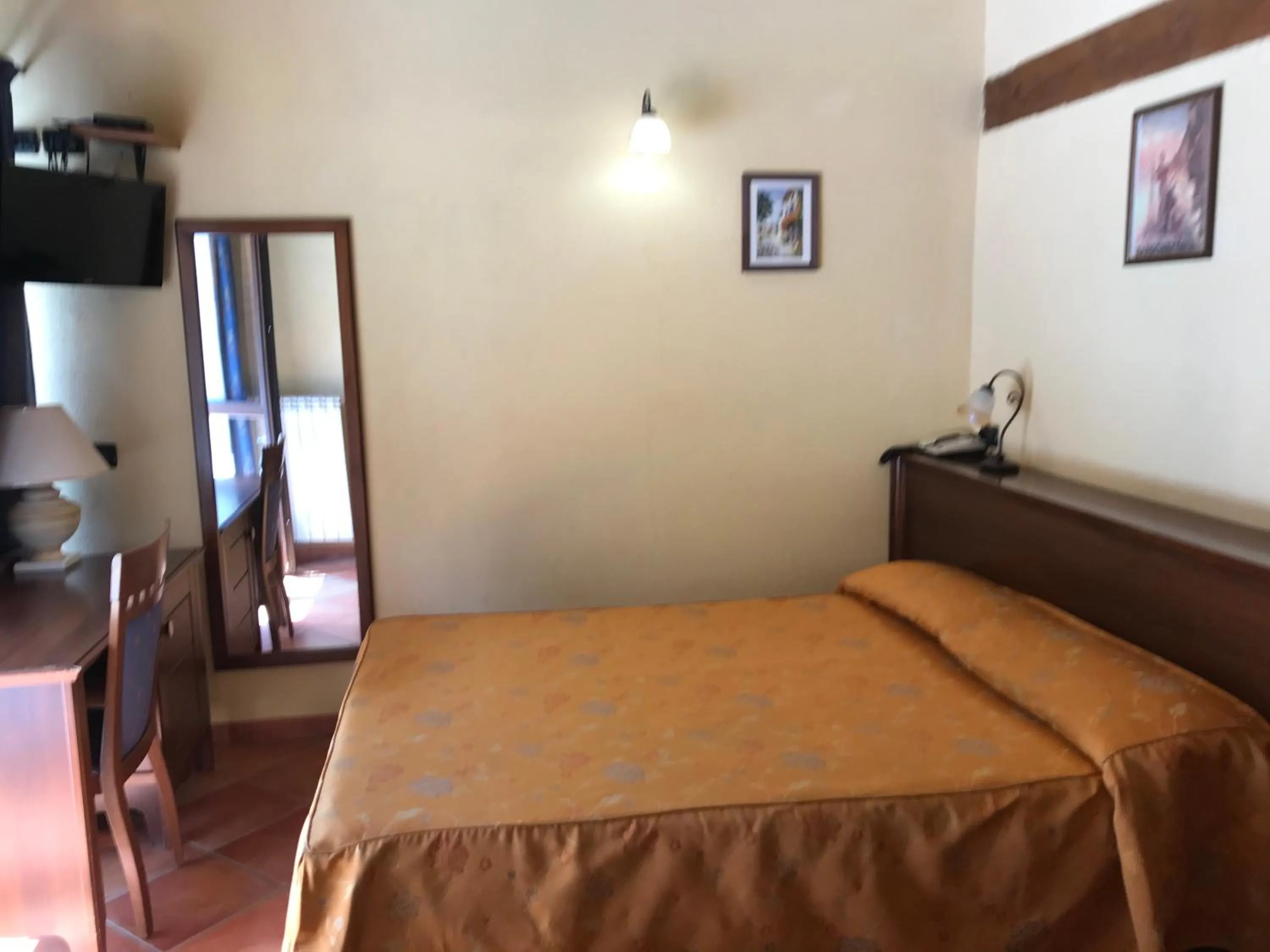 Bedroom, Bed in Hotel Cà Fiore