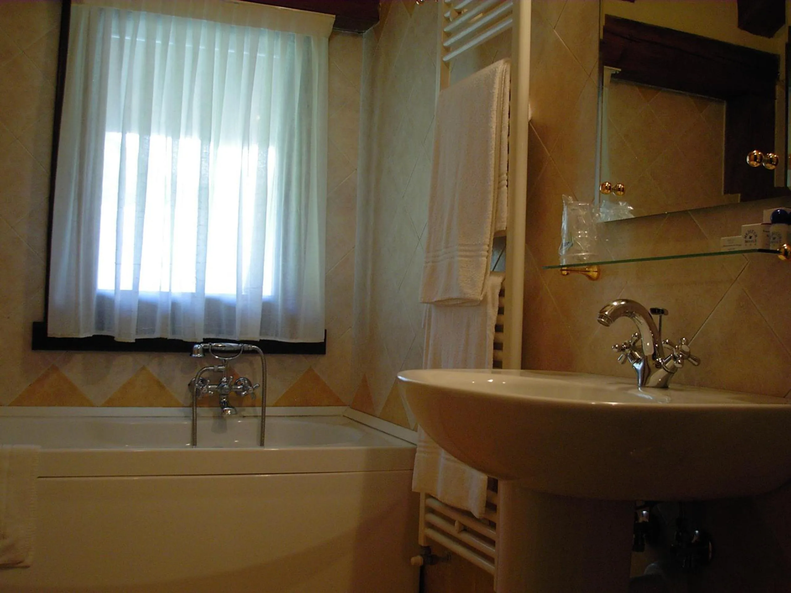 Bathroom in Hotel Cà Fiore