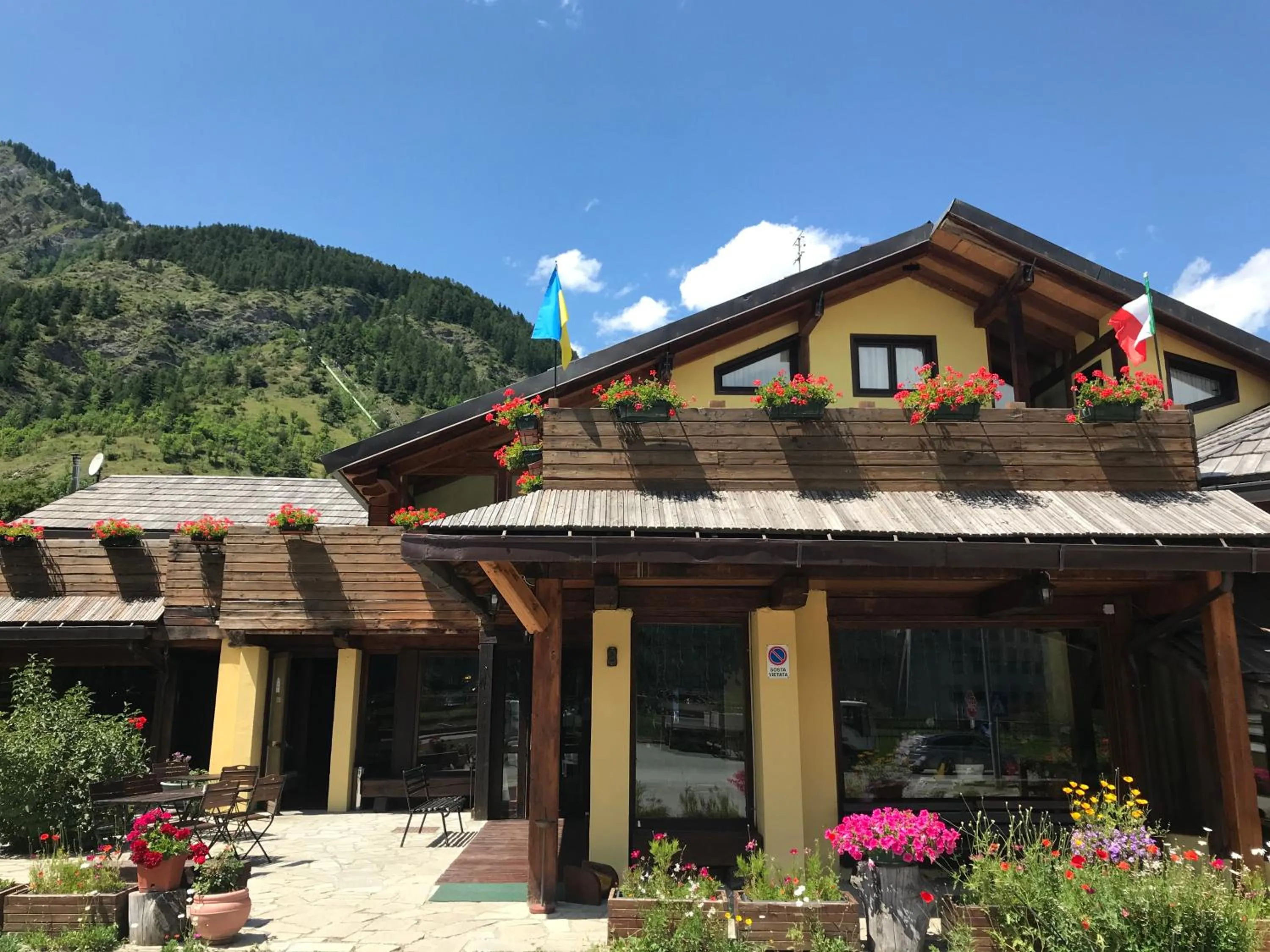 Facade/entrance in Hotel Cà Fiore
