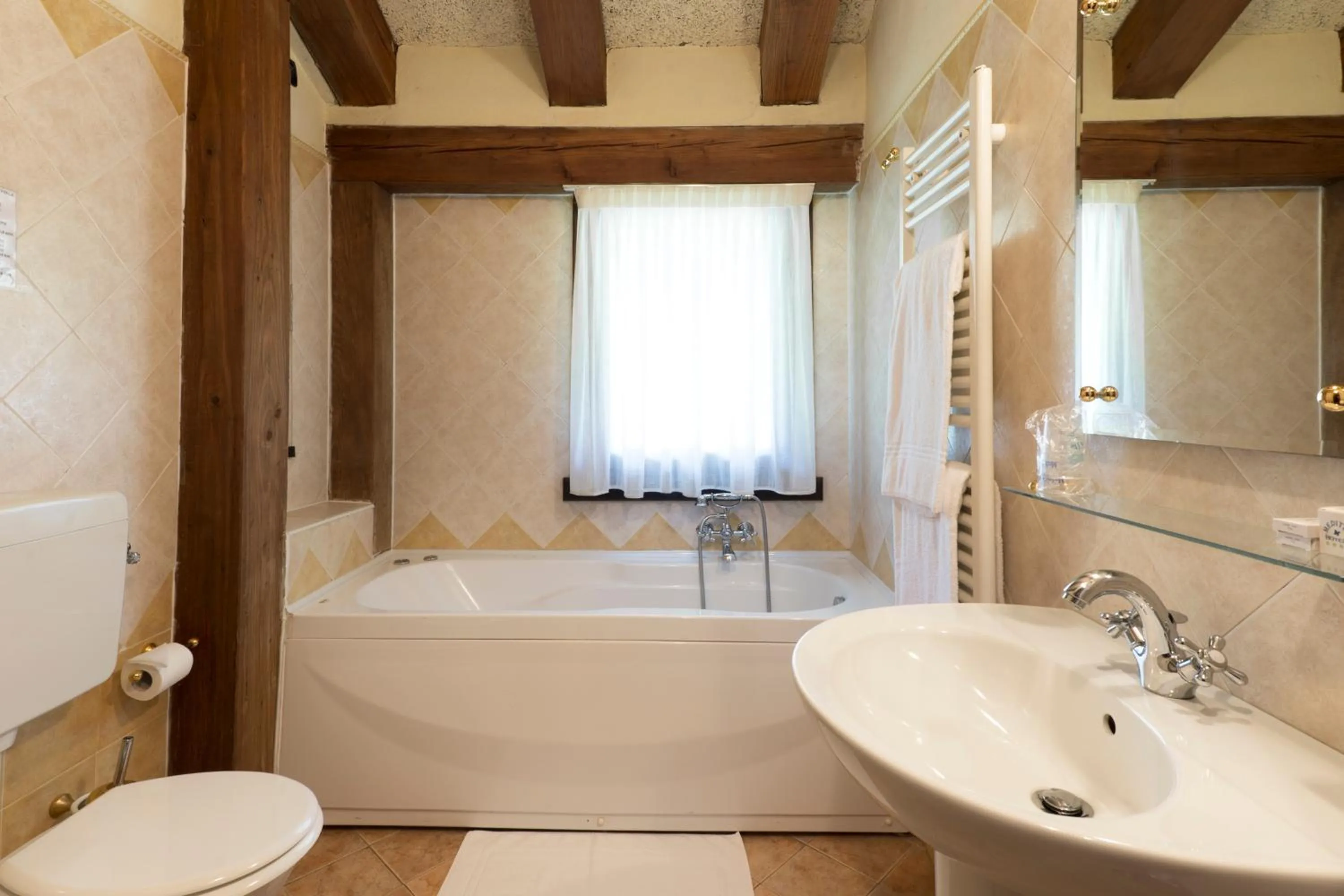 Bathroom in Hotel Cà Fiore