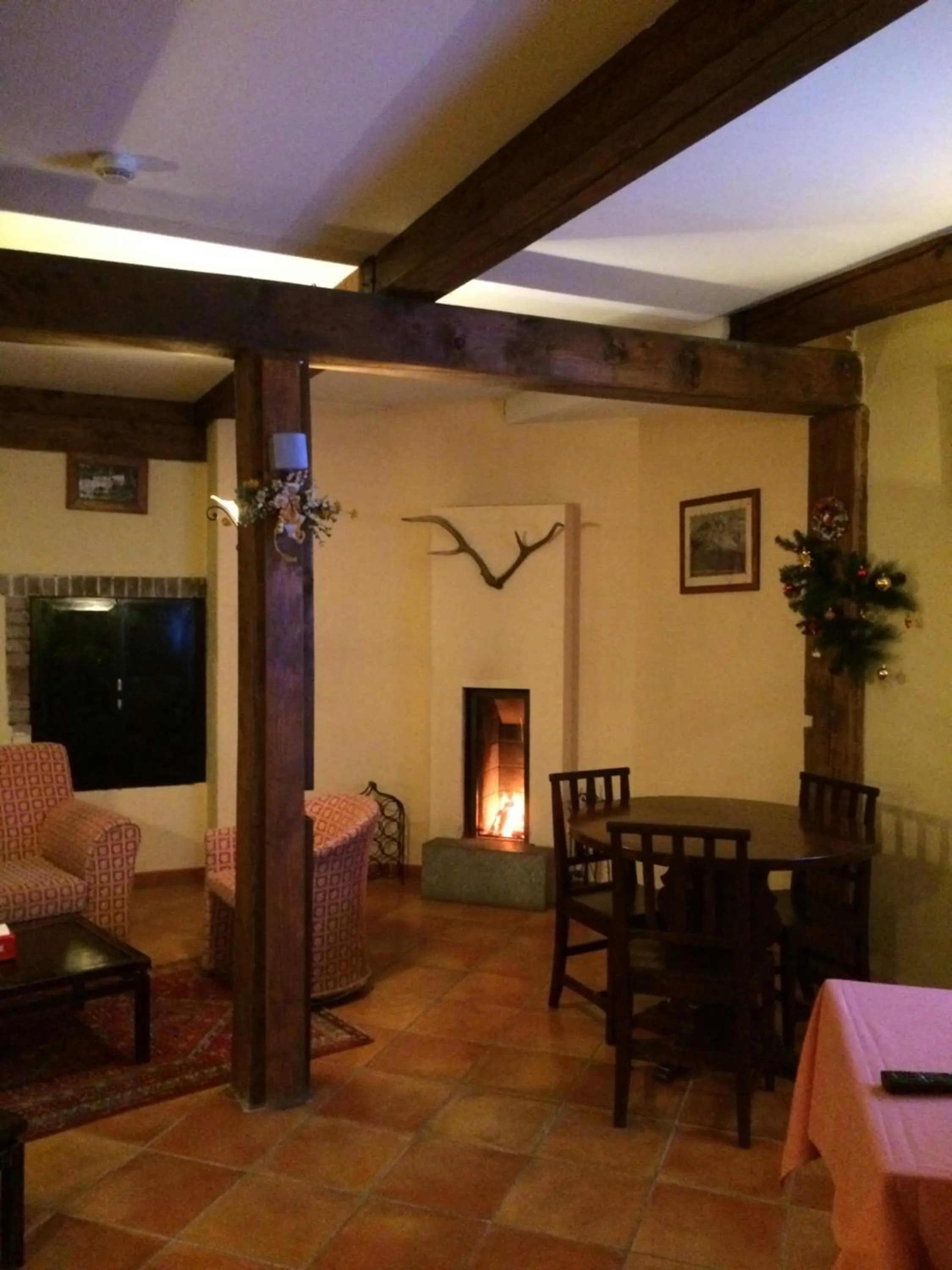 Communal lounge/ TV room in Hotel Cà Fiore