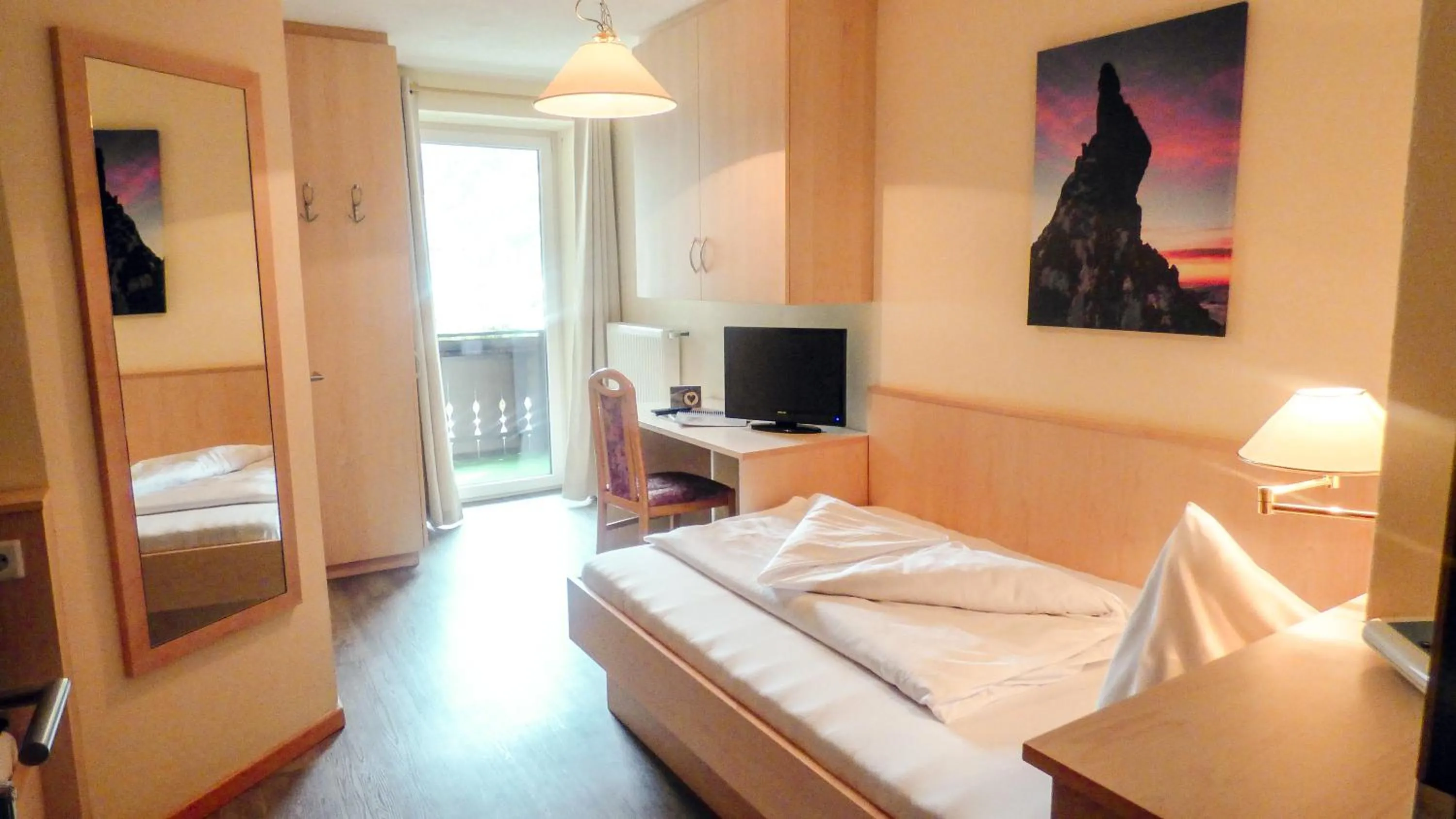 Hotel Cornelia