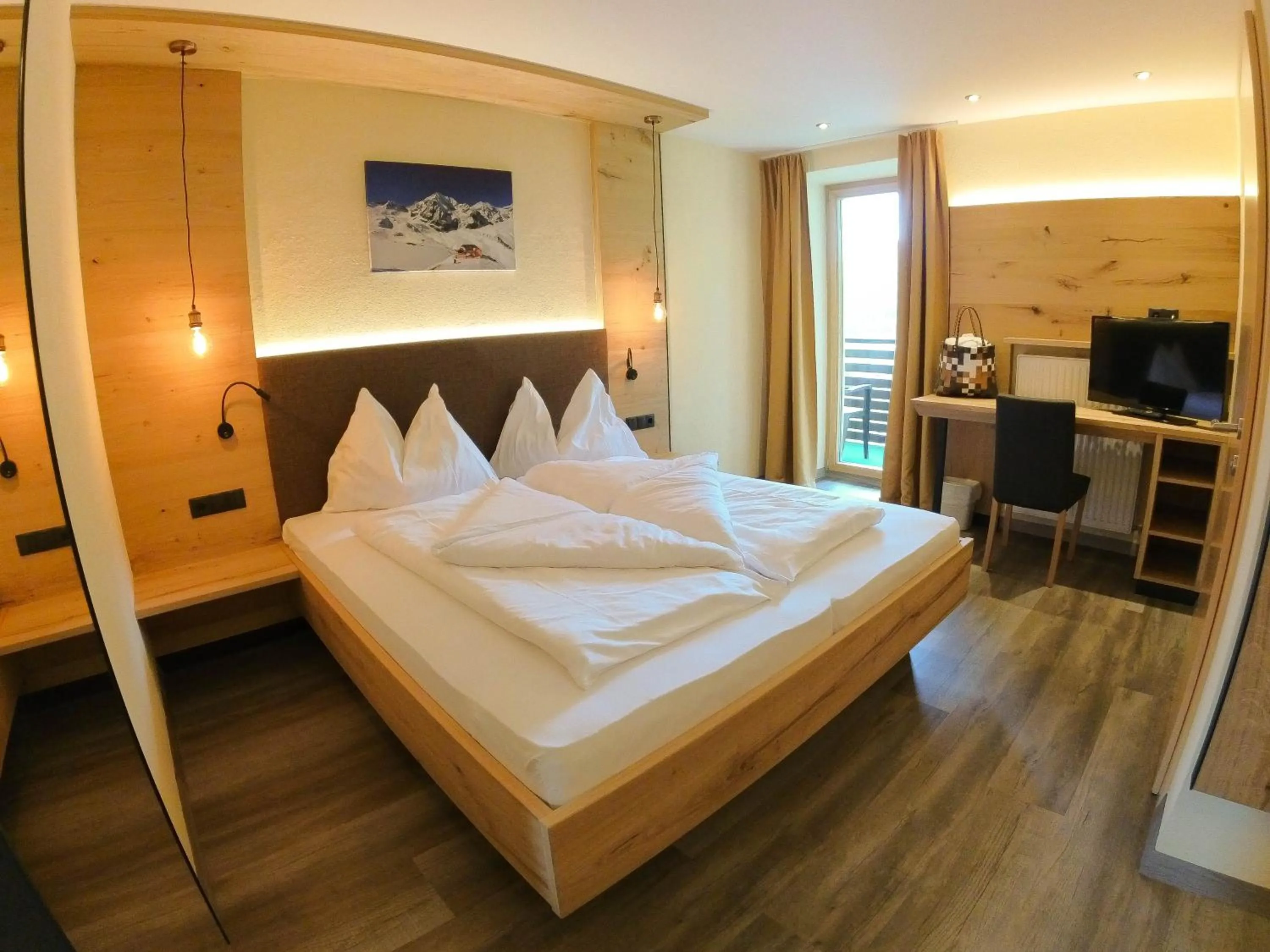 Hotel Cornelia