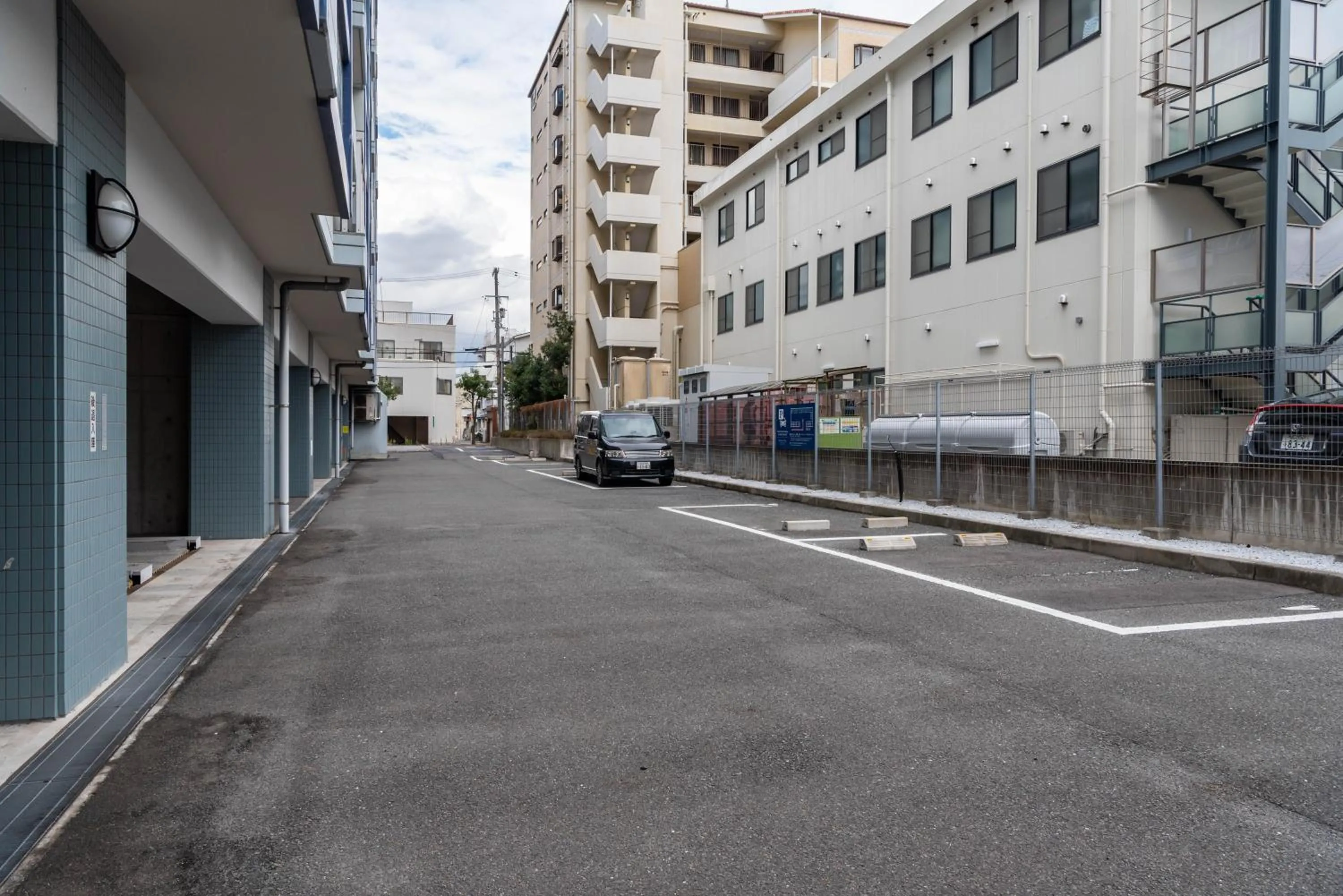 Universal Bay Condominium